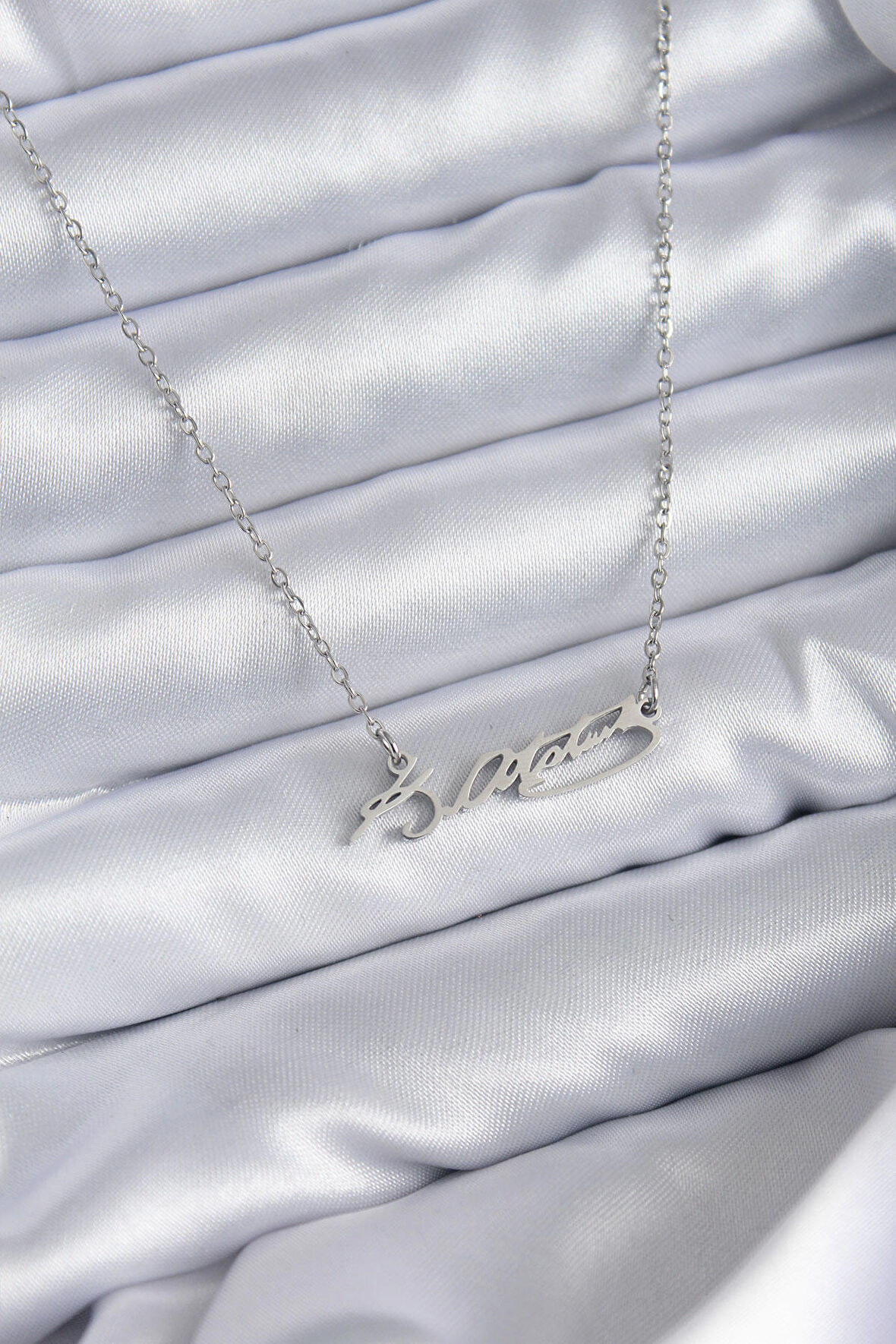 STİLLOVE 316L Çelik Zincir Gümüş Renk Atatürk İmza Figür Kadın Kolye