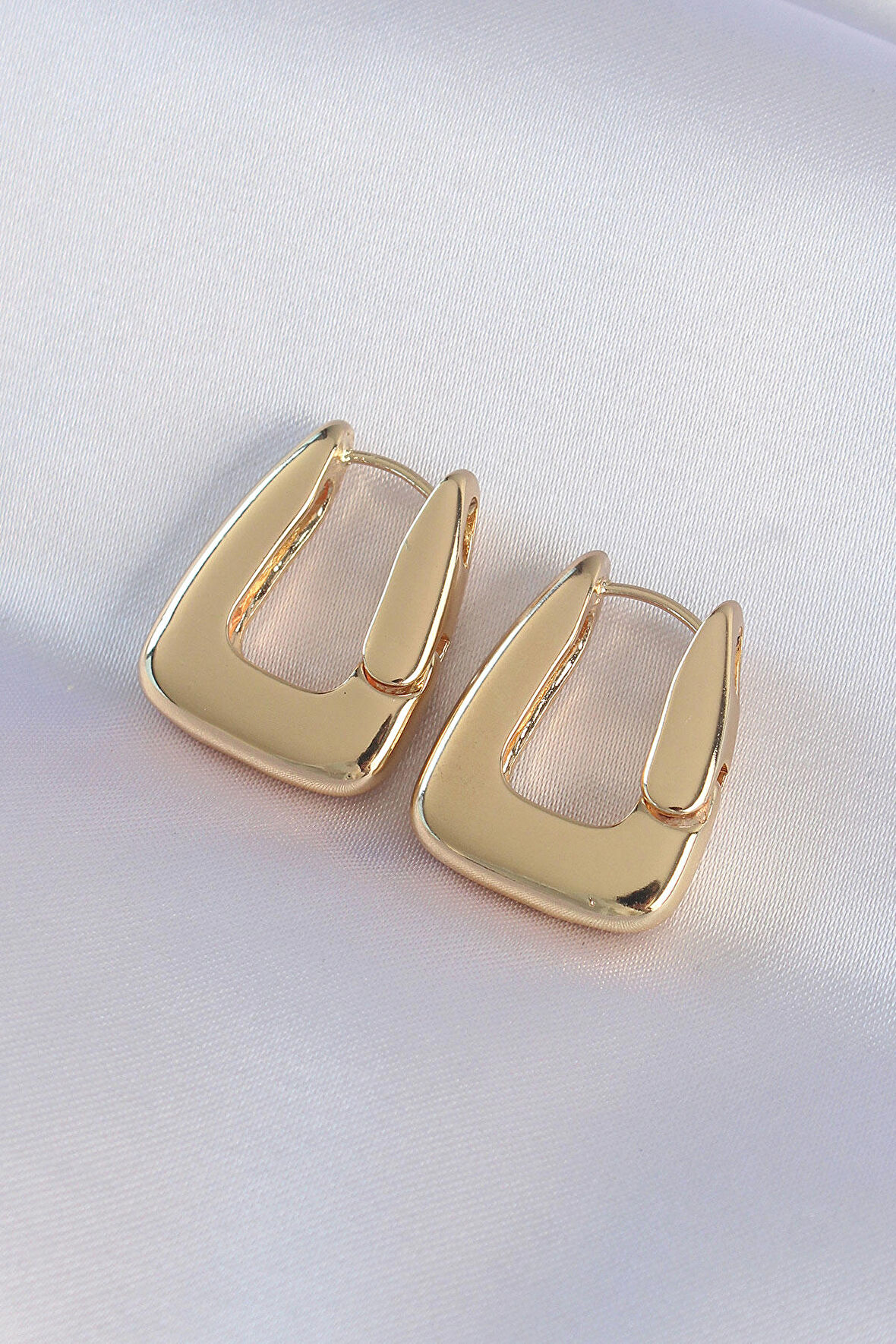 STİLLOVE Pirinç Gold Renk Kalın Küpe