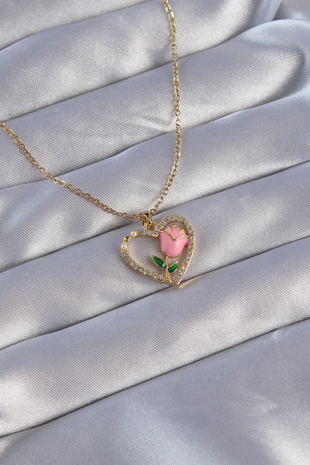 STİLLOVE 316L Çelik Zincirli Gold Renk Zirkon Taşlı Kalp İçinde Pembe Gül Tasarımlı Kolye