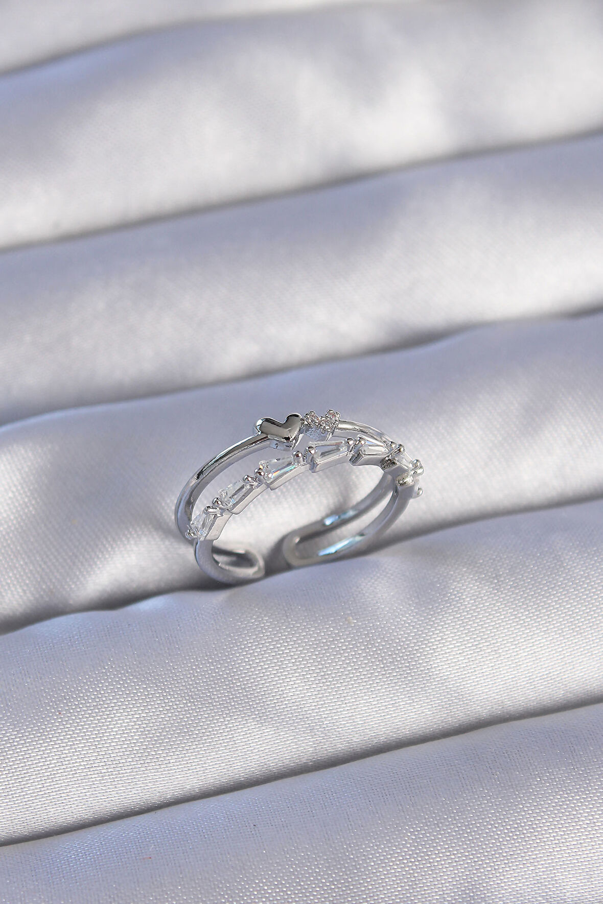 STİLLOVE Pirinç Gümüş Renk Zirkon Taşlı Kalpli 2li Görünüm Ayarlanabilir Yüzük