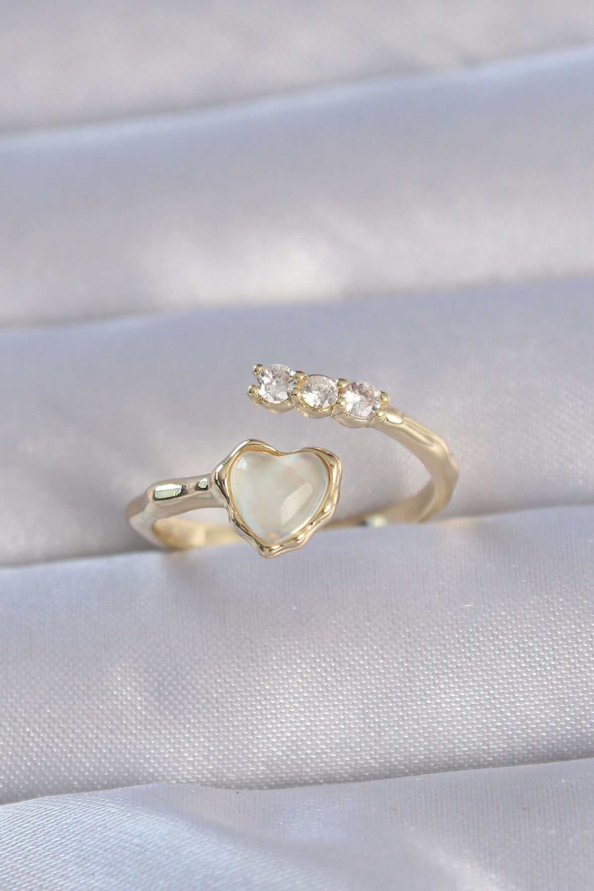 STİLLOVE Pirinç Gold Renk Zirkon Taşlı Sedefli Kalp Model Ayarlanabilir Yüzük