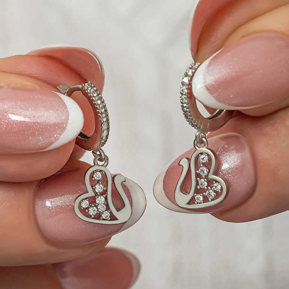 STİLLOVE Gümüş Sallantılı Kuğu Kadın Küpe