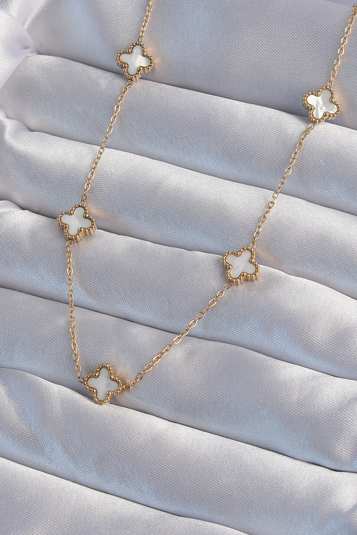 STİLLOVE 316L Çelik Gold Renk Minimal Beyaz Sedefli Yonca Kolye