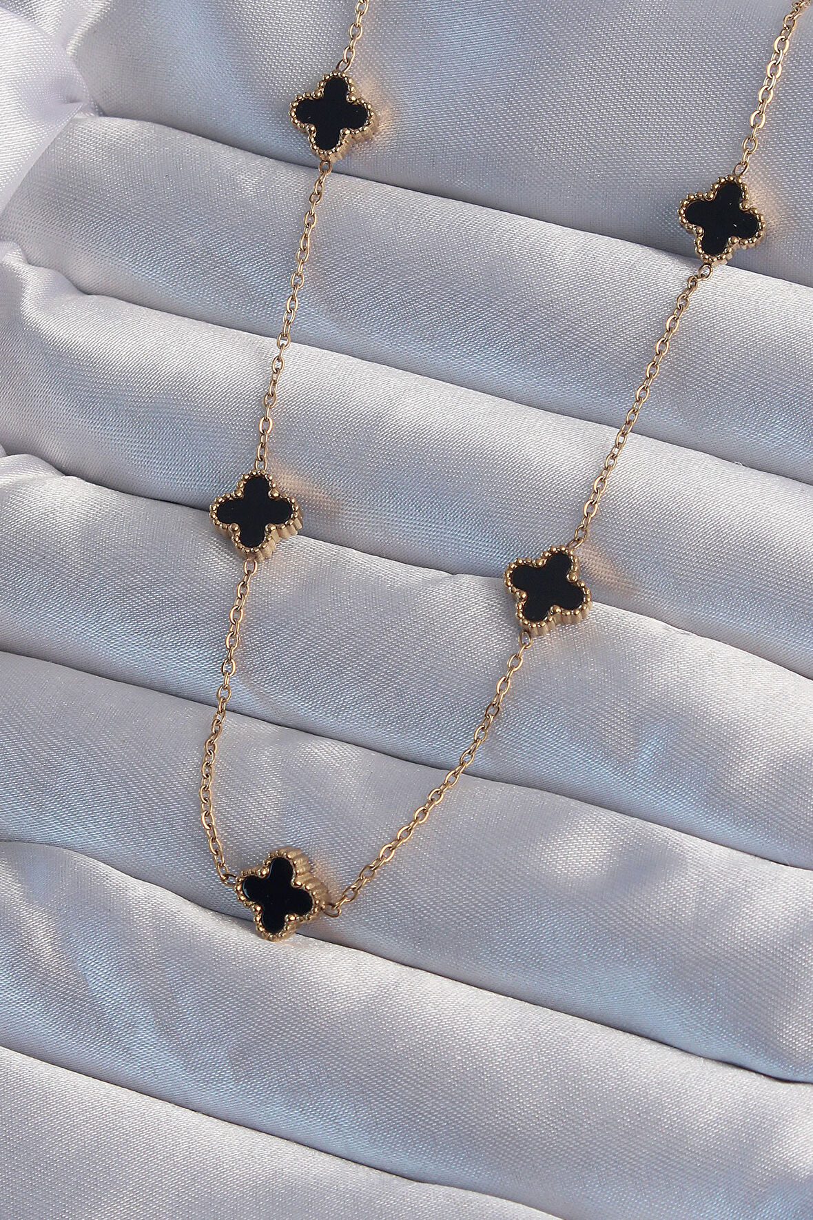 STİLLOVE 316L Çelik Gold Renk Minimal Siyah Mineli Yonca Kolye