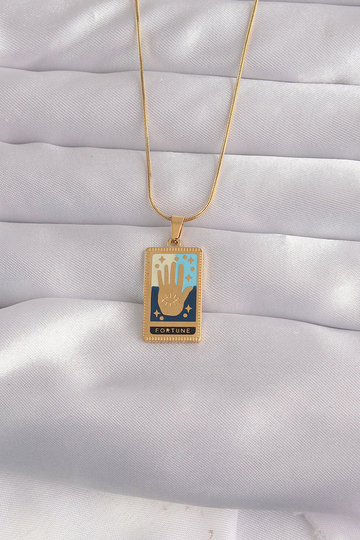 STİLLOVE 316L Çelik Gold Renk Karışık Mineli El Figür Tarot Kolye