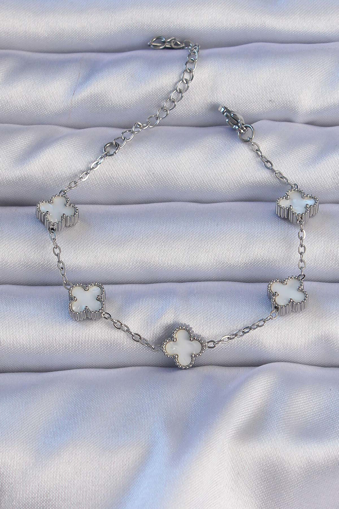 STİLLOVE 316L Çelik Gümüş Renk Mineli Yonca Model Bileklik