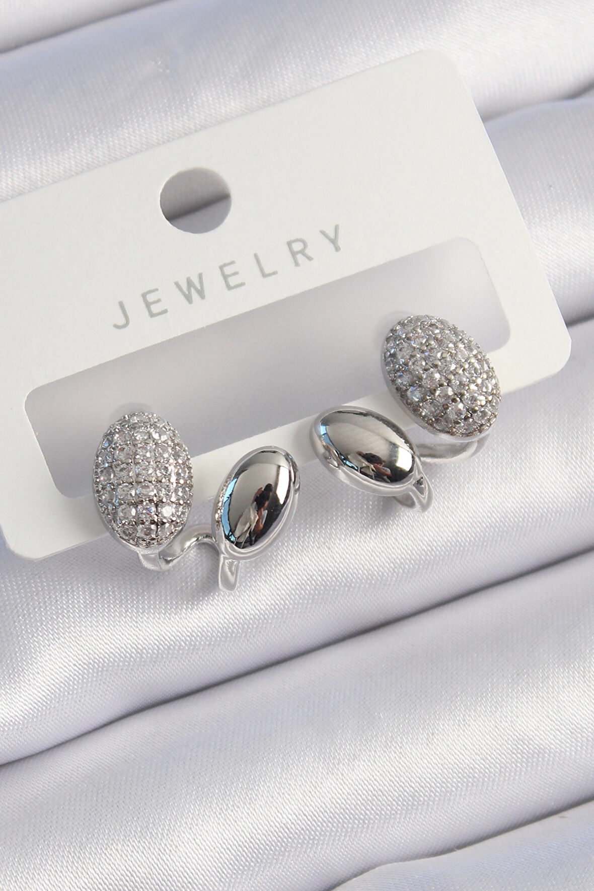 STİLLOVE Pirinç Gümüş Renk Zirkon Taşlı Kadın Küpe