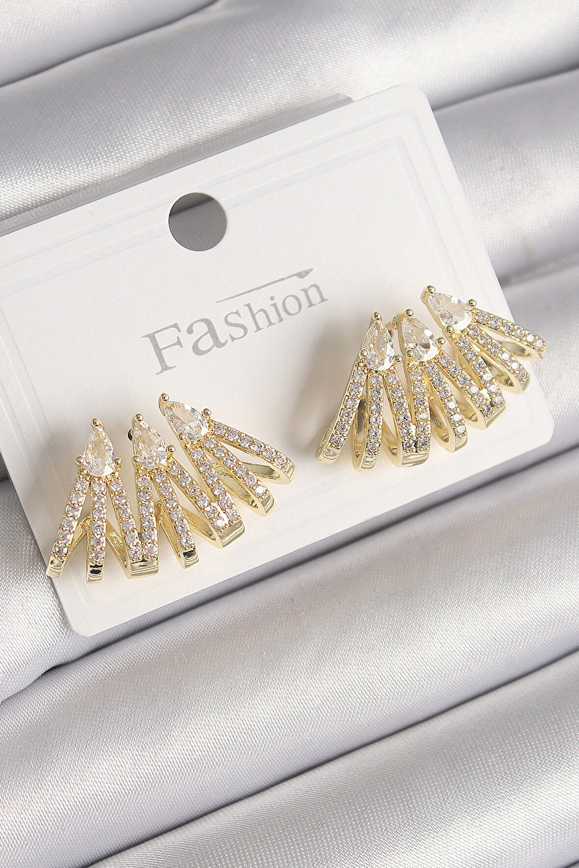 STİLLOVE Pirinç Gold Renk Zirkon Taşlı Deniz Kabuğu Model Kadın Küpe