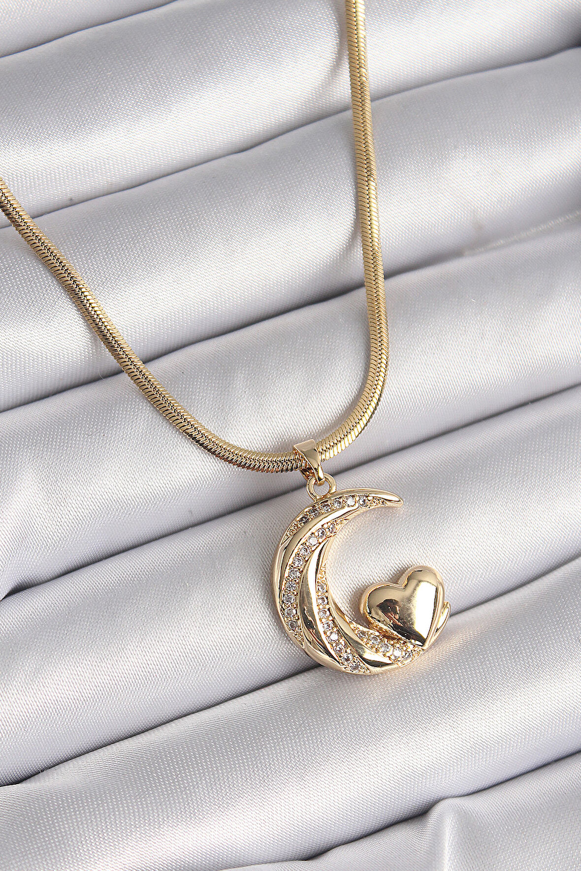 STİLLOVE 316L Çelik Gold Renk Çelik İtalyan Zincir Zirkon Taşlı Halil Figür Kalp Detay Kadın Kolye