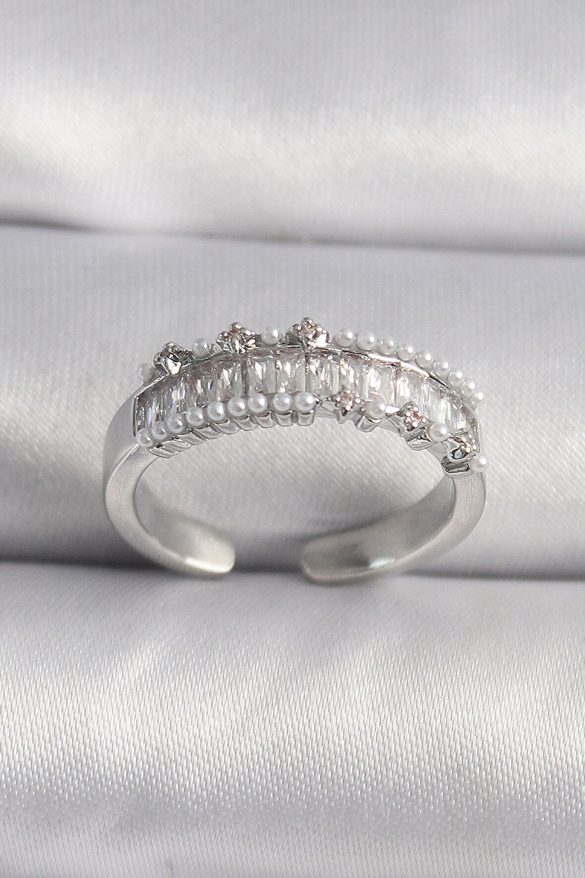 STİLLOVE Pirinç Gümüş Renk Zirkon Taşlı İnci Detay VIP Seri Kadın Yüzük