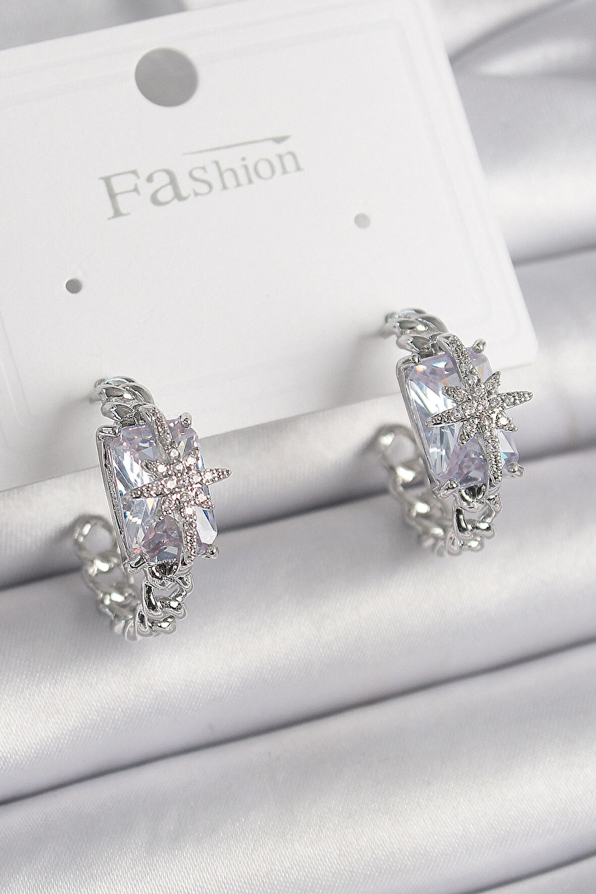 STİLLOVE Pirinç Gümüş Renk Zirkon Taşlı Kutup Yıldız İşleme Detay Kadın Küpe