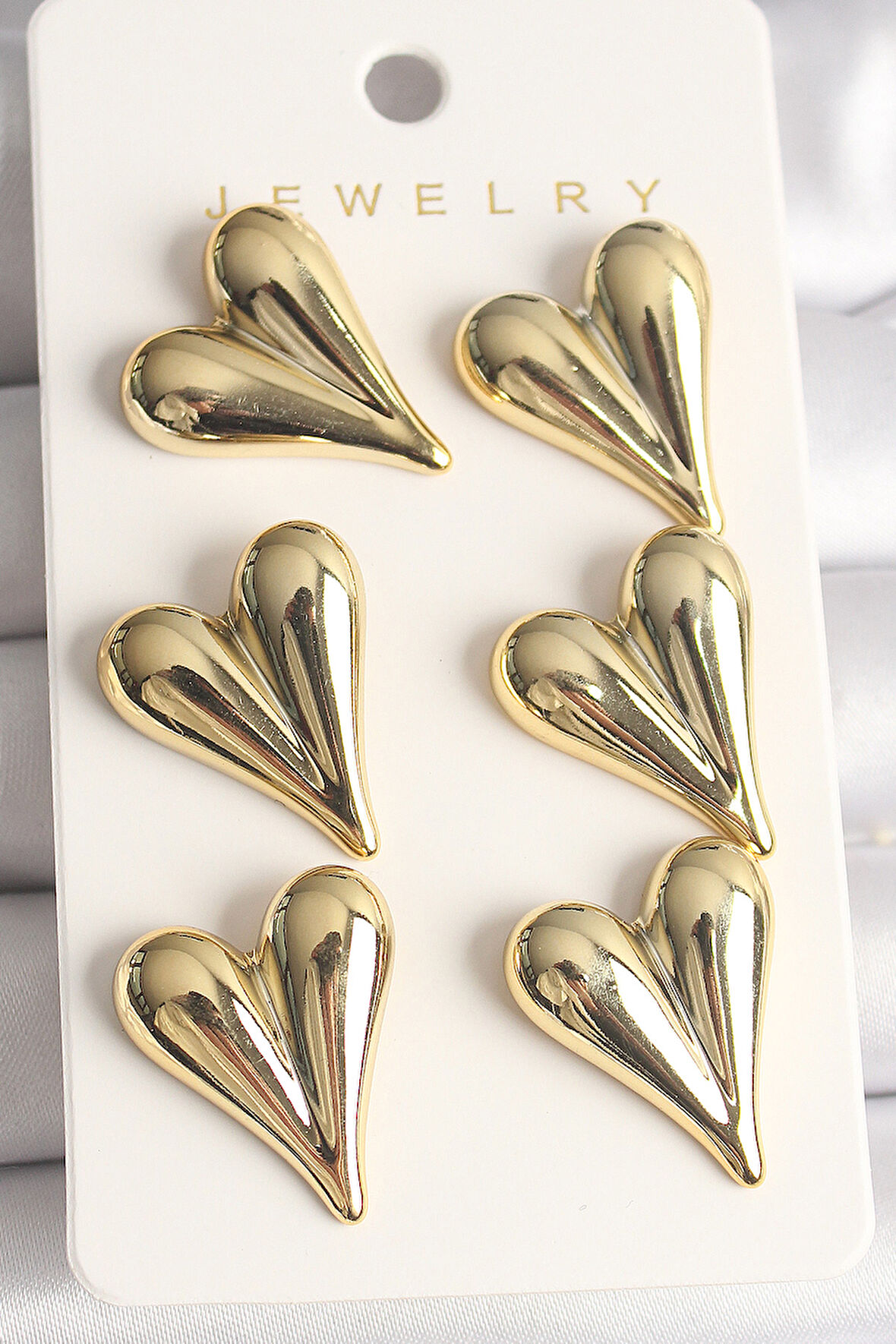 STİLLOVE Gold Renk 3'Lü Kalp Model CCB Plastik Kadın Küpe Seti