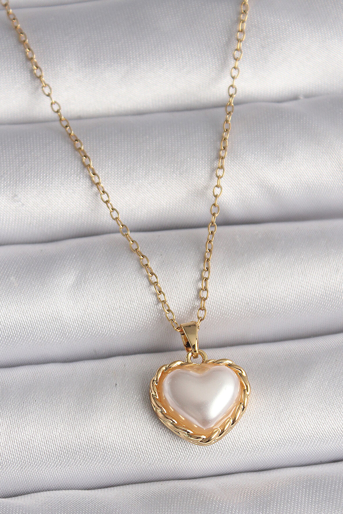 STİLLOVE 316L Çelik Gold Renk Zincir 3D İnci Kalp Model Kadın Kolye
