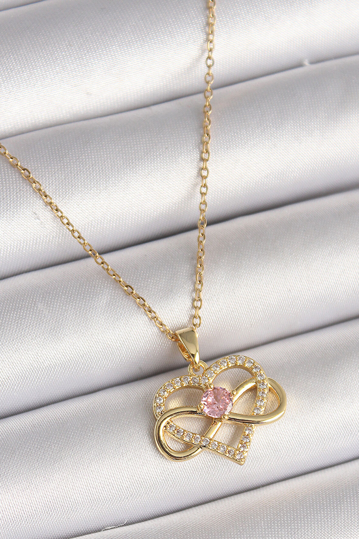 STİLLOVE 316L Çelik Gold Renk Zincir Zirkon Taşlı Sonsuzluk Kalp Model Kadın Kolye