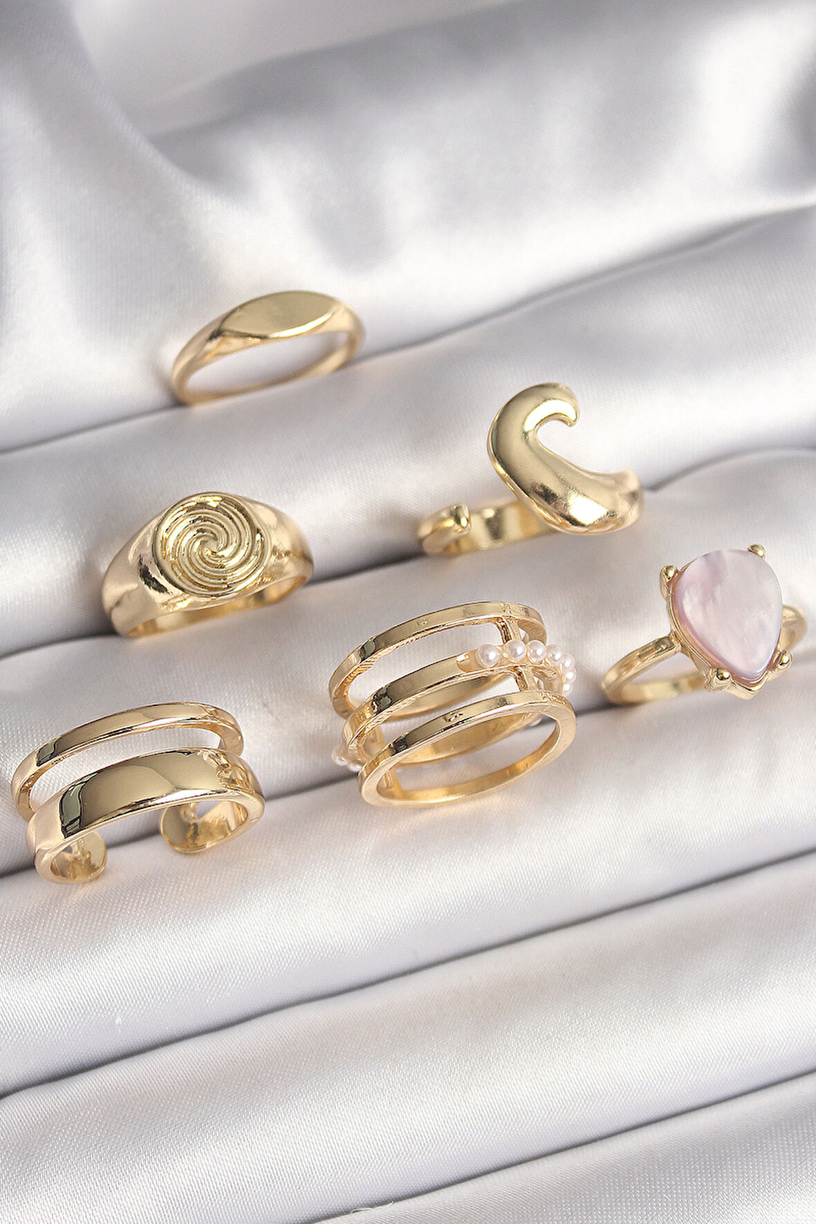 STİLLOVE Pirinç Gold Renk Pembe Damla Mineli Sarmal İşleme Detaylı 6'Lı Kadın Yüzük Seti