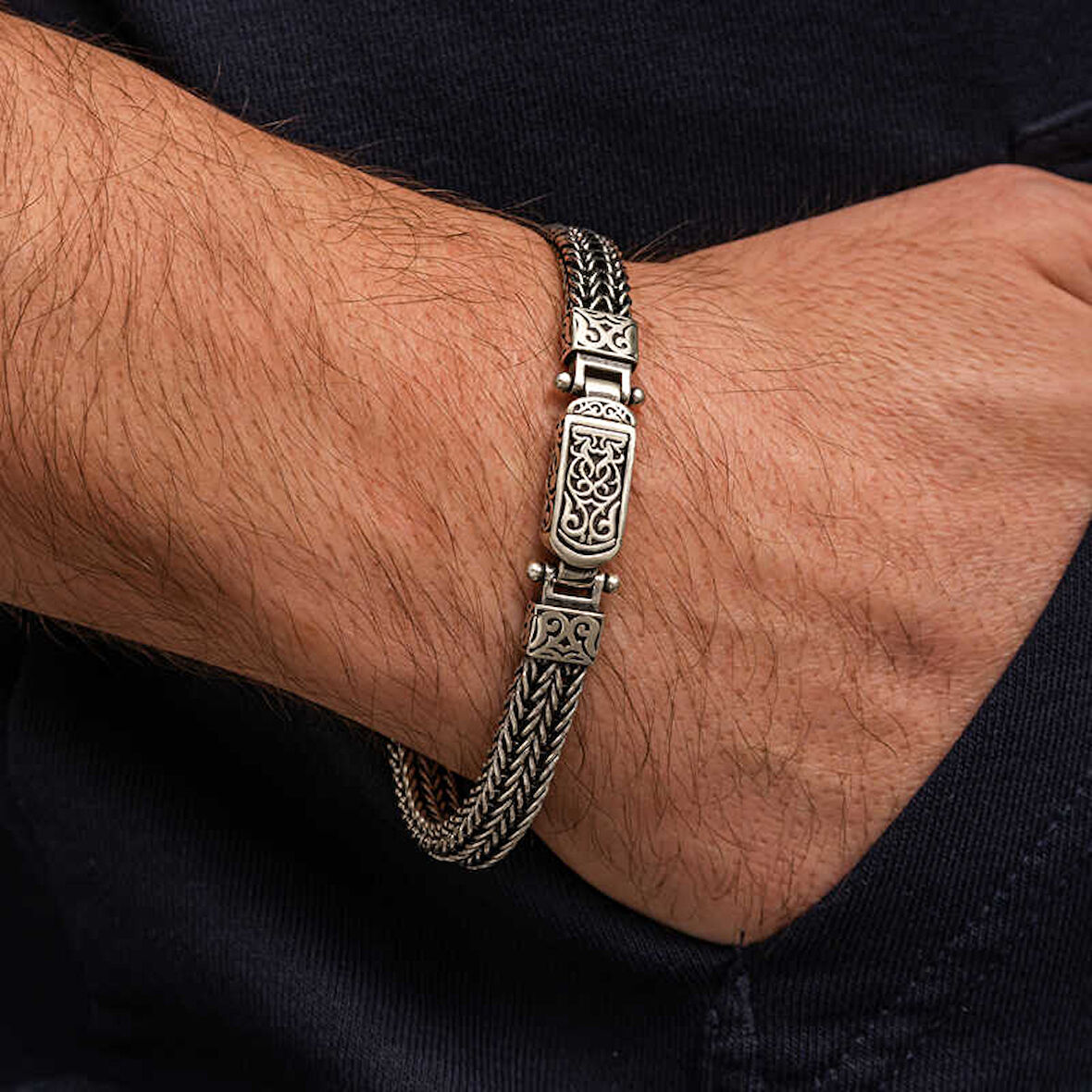 Gümüş Oksitli Desenli Erkek Bileklik T9071