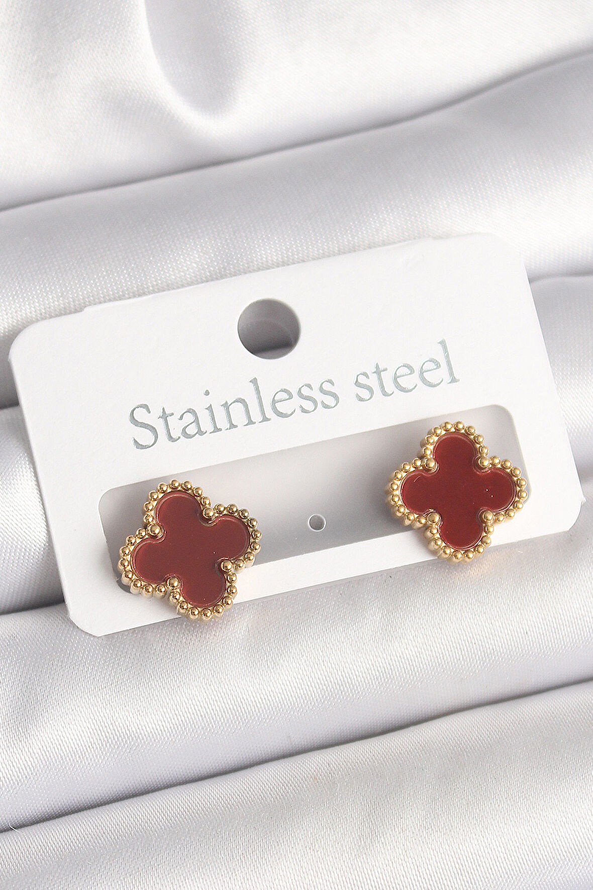 Pirinç Gold Renk Bordo Yonca Model Kadın Küpe SL10943