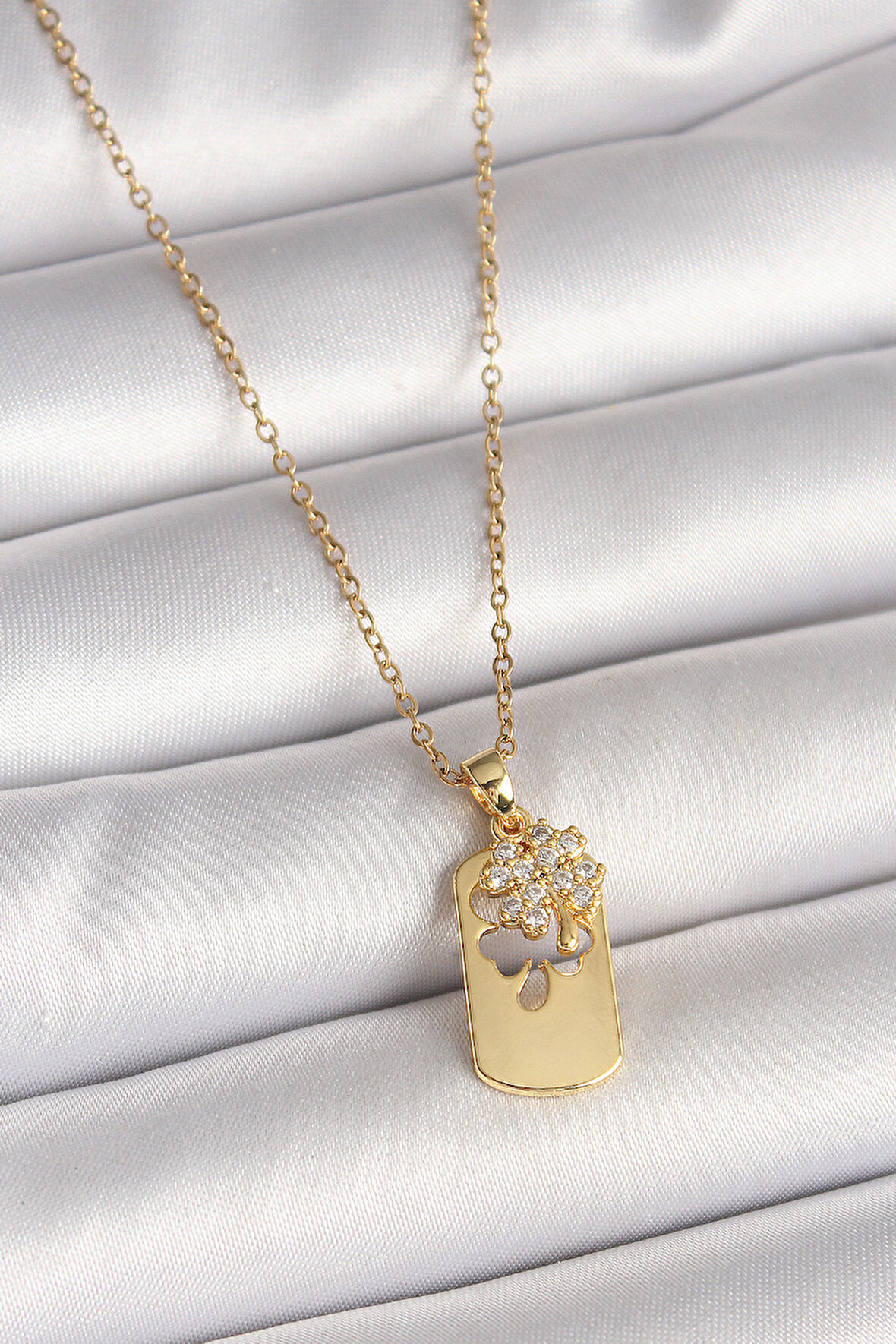 316L Çelik Gold Renk Zincir Zirkon Taşlı Yonca Model Kadın Kolye SL11071