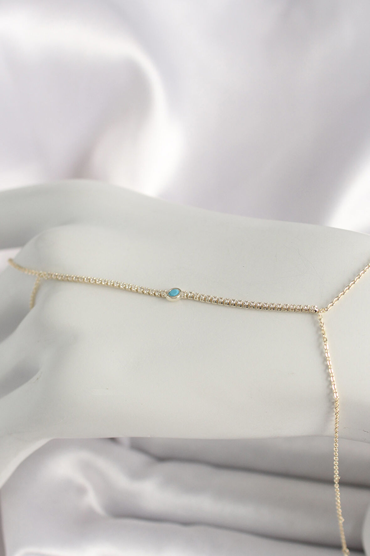 Pirinç Gold Renk Su Yolu Zirkon Taşlı Mavi Taş Detaylı Kadın Şahmeran SL11378