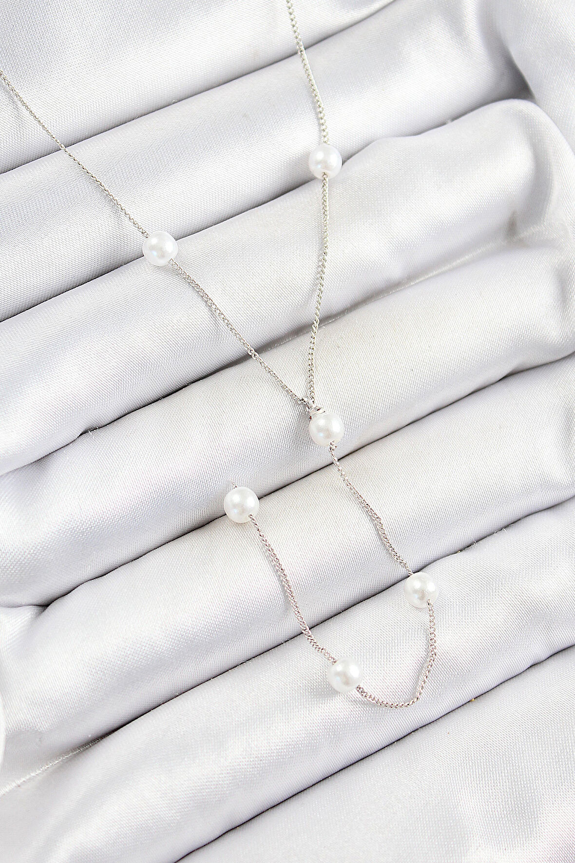 316L Çelik İnci Figürlü Y Model Gümüş Renk Kadın Kolye SL12585