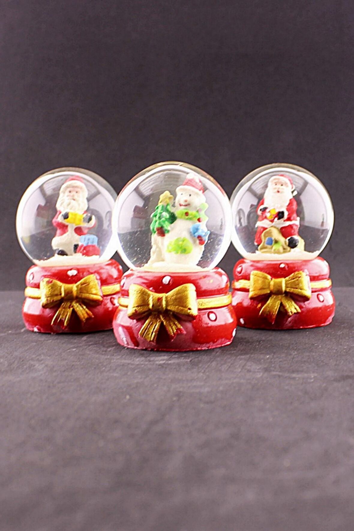 Sevgiliye Yeni Yıl Hediyesi 2023 3 Adet Noel Baba Temalı Mini Boy Işıklı Kar Küresi 6,5 cm 