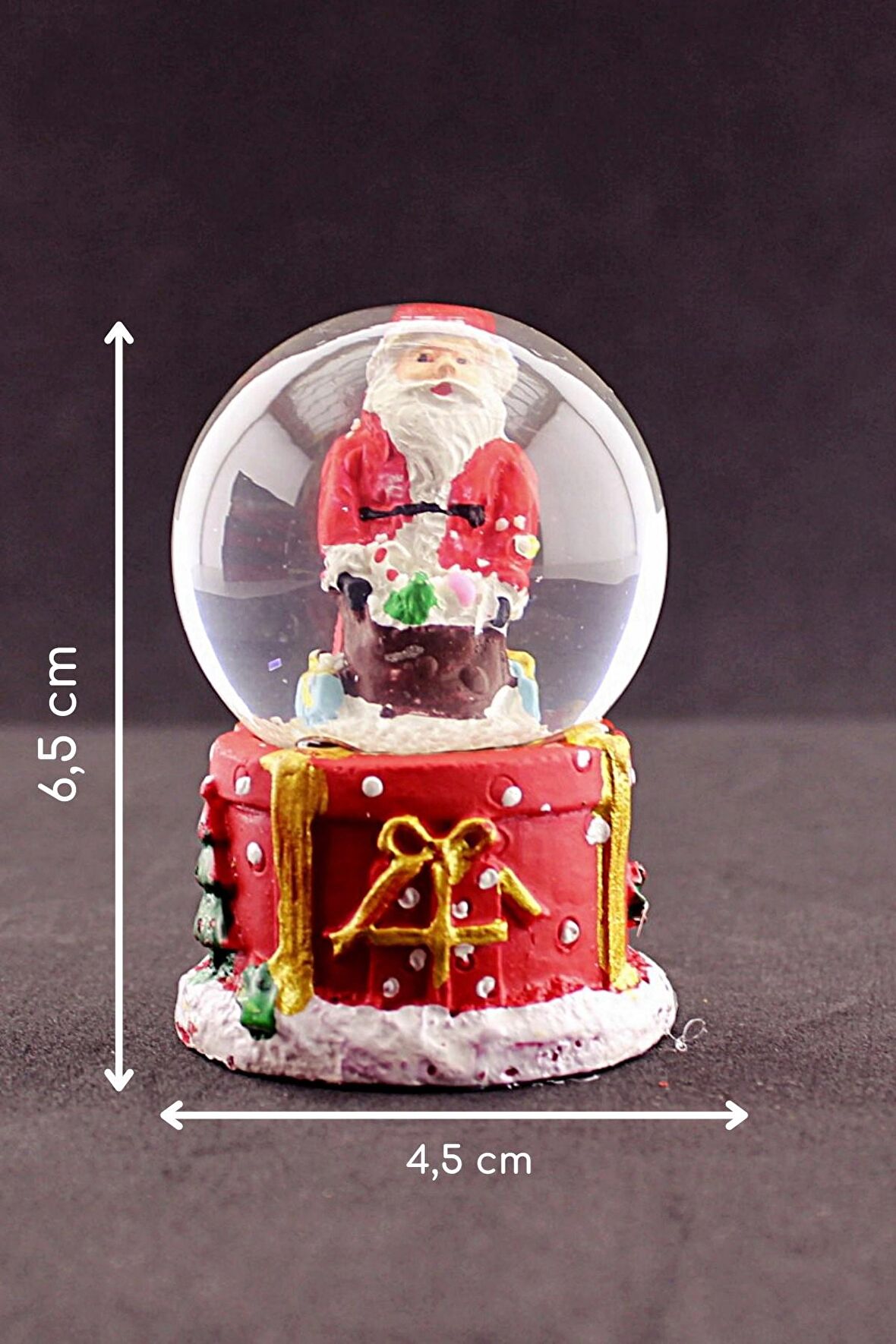 Dekoratif Yılbaşı Noel Baba Temalı Merry Christmas Hediye Torbalı Mini Boy Işıklı Kar Küresi 6,5 cm