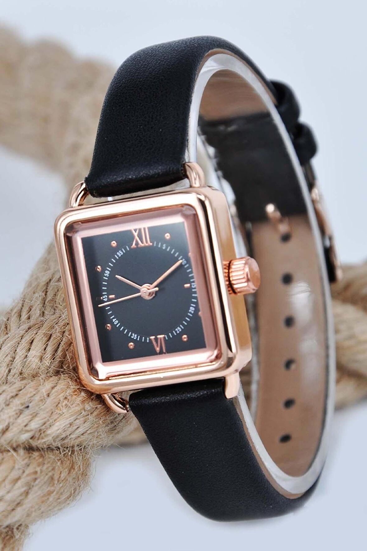 Bakır Renk Minimal Kare Kasa Siyah Deri Kordonlu Vintage Retro Kadın Kol Saati Su-581