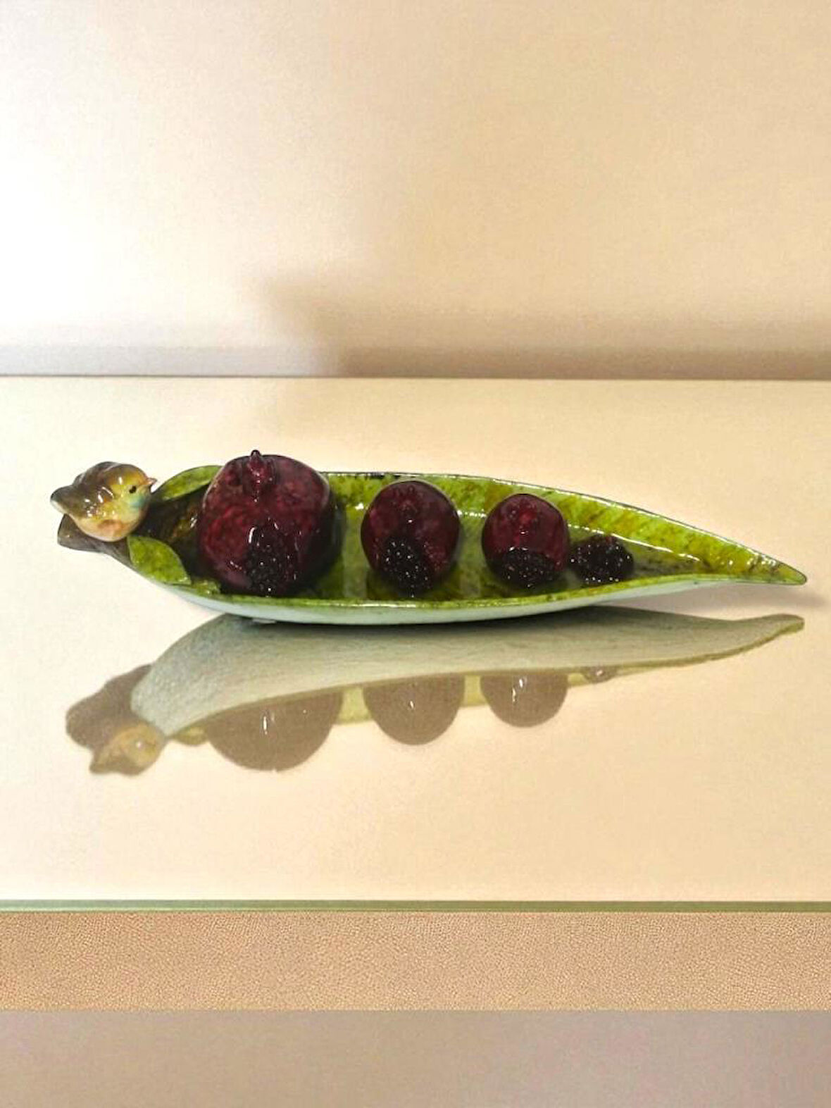 El Yapımı Nar Figürlü Dekoratif Obje Seramik Nar Tabağı ve Biblo Bereket ve Şıklık Simgesi Ev, Ofis ve Masaüstü Dekorasyonu