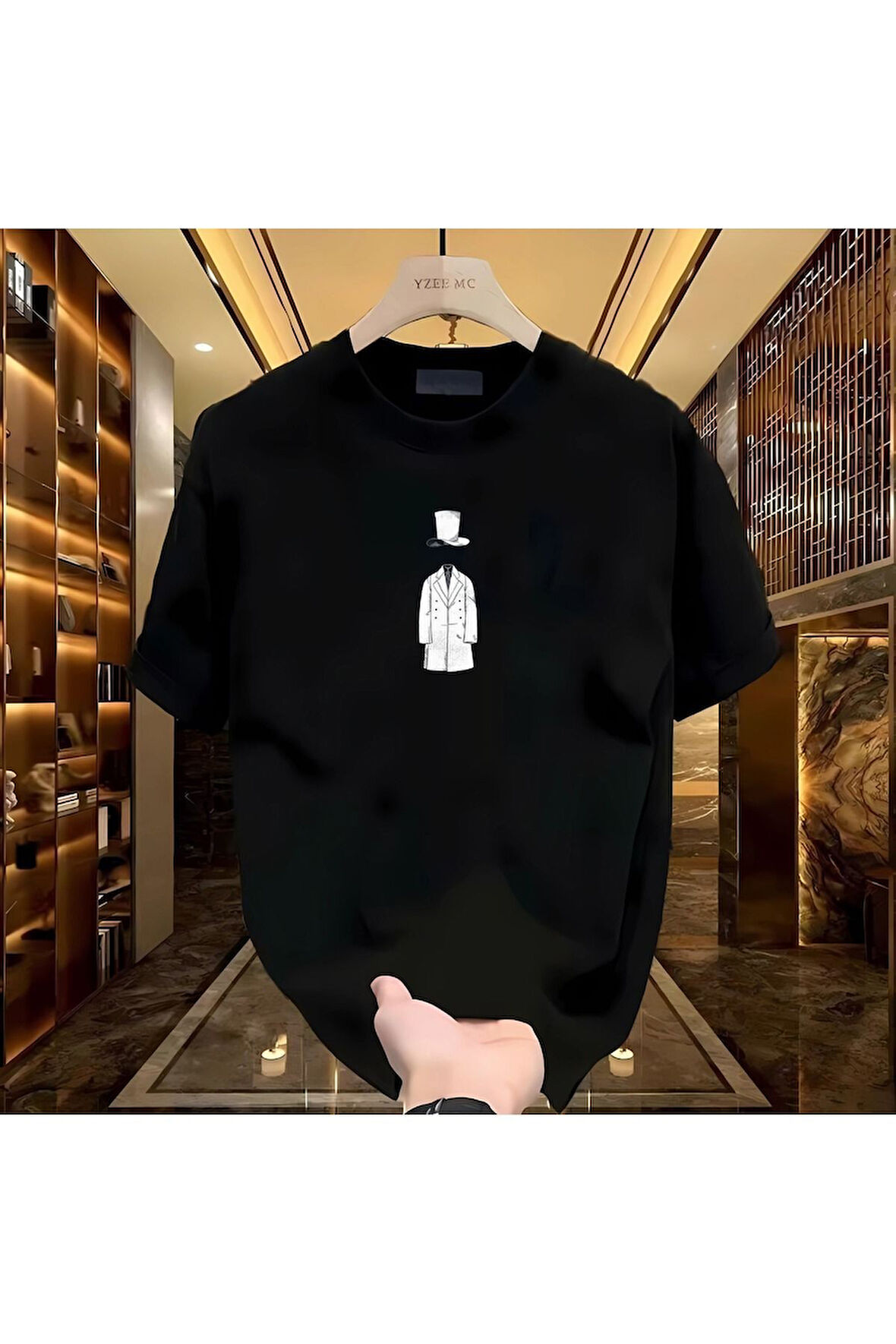 Şapkalı Adam Baskılı Beyaz Erkek Tshirt
