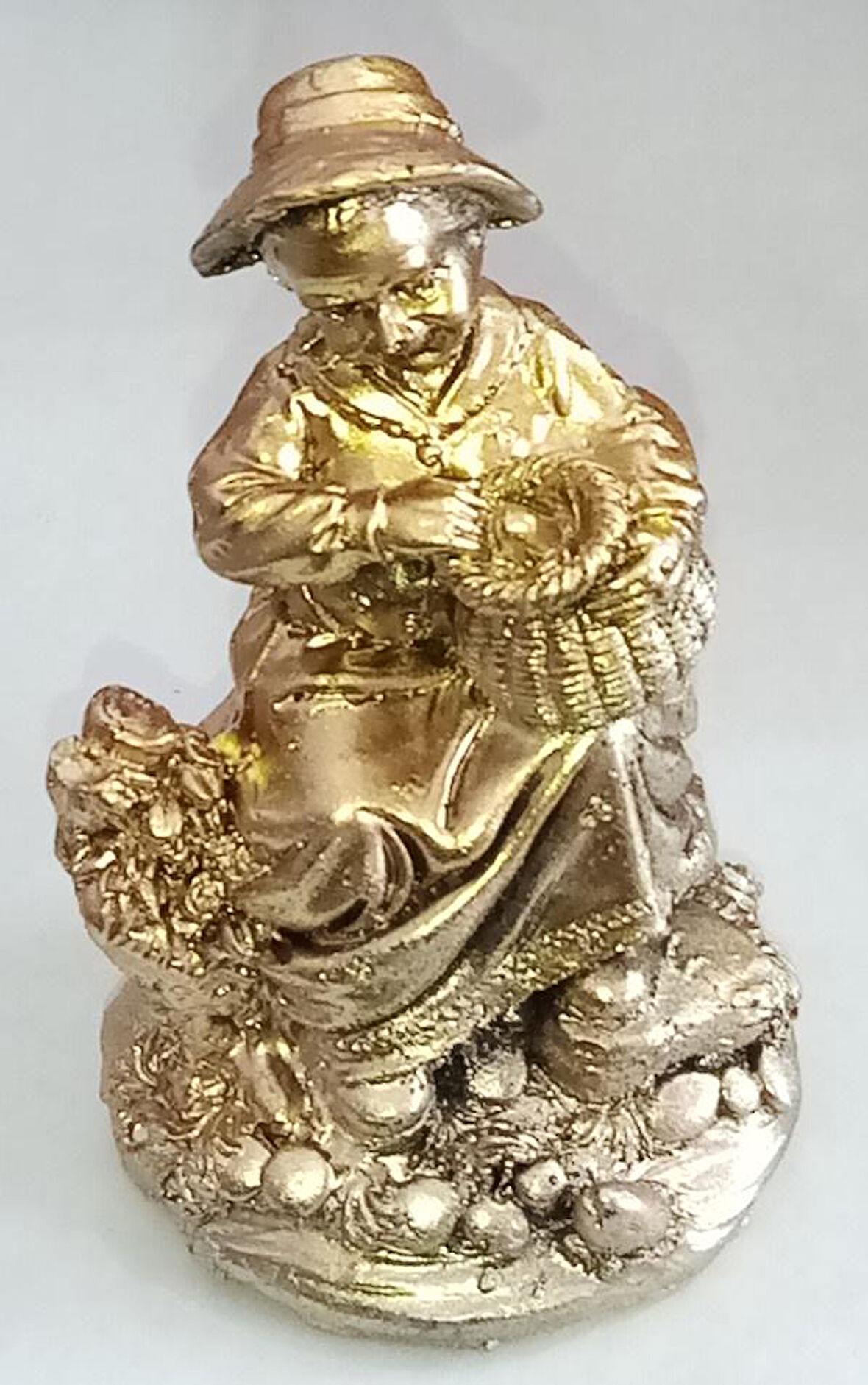 POLYESTER BİBLO 0034 SEPETLİ KIZ - GOLD ( 1 ADET FİYATIDIR )