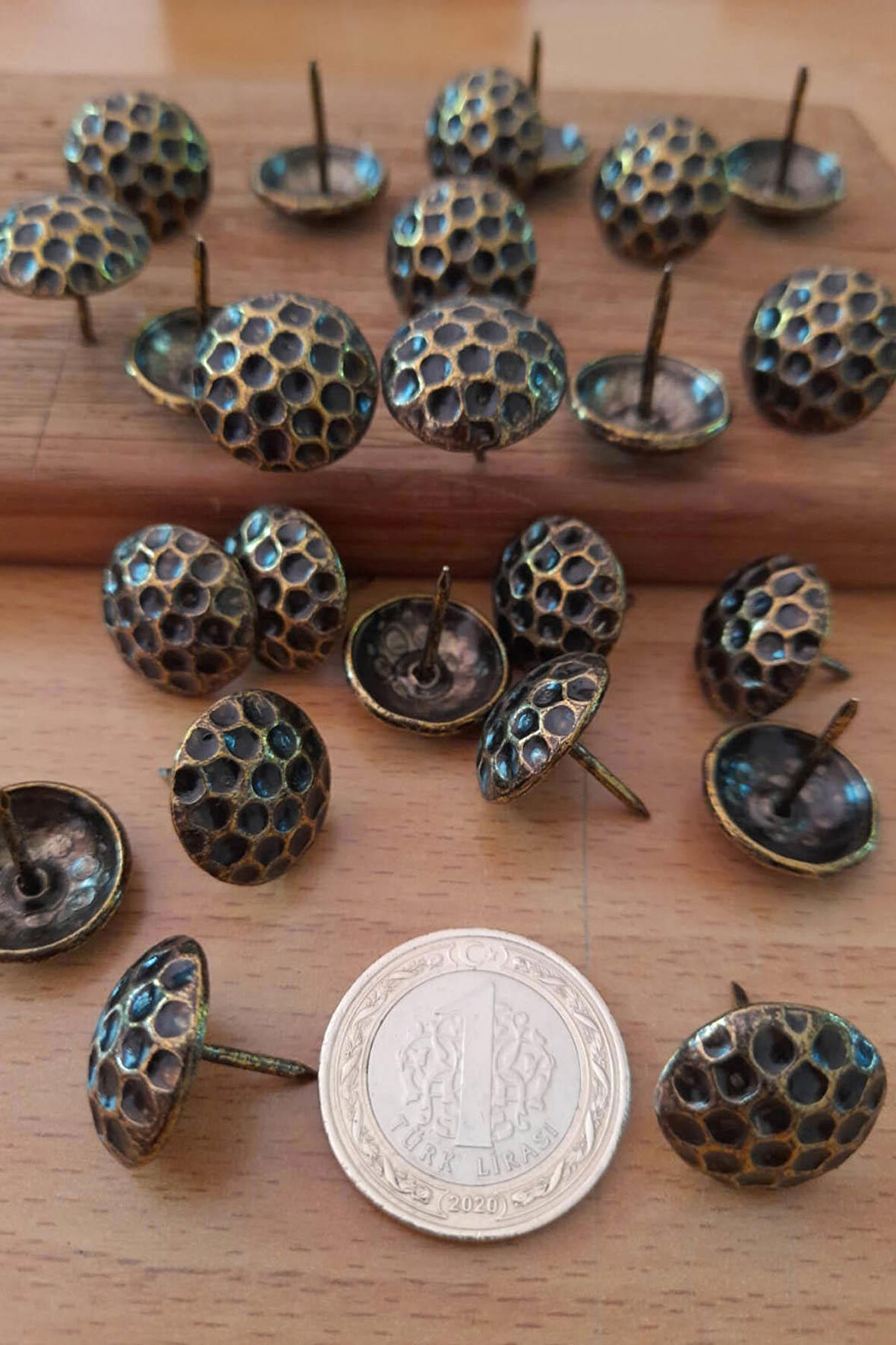 25 Adet 18 mm Petek Kabara Raptiye Hobi Çivisi Koltuk Çanta Tasarım Aksesuar Süsü