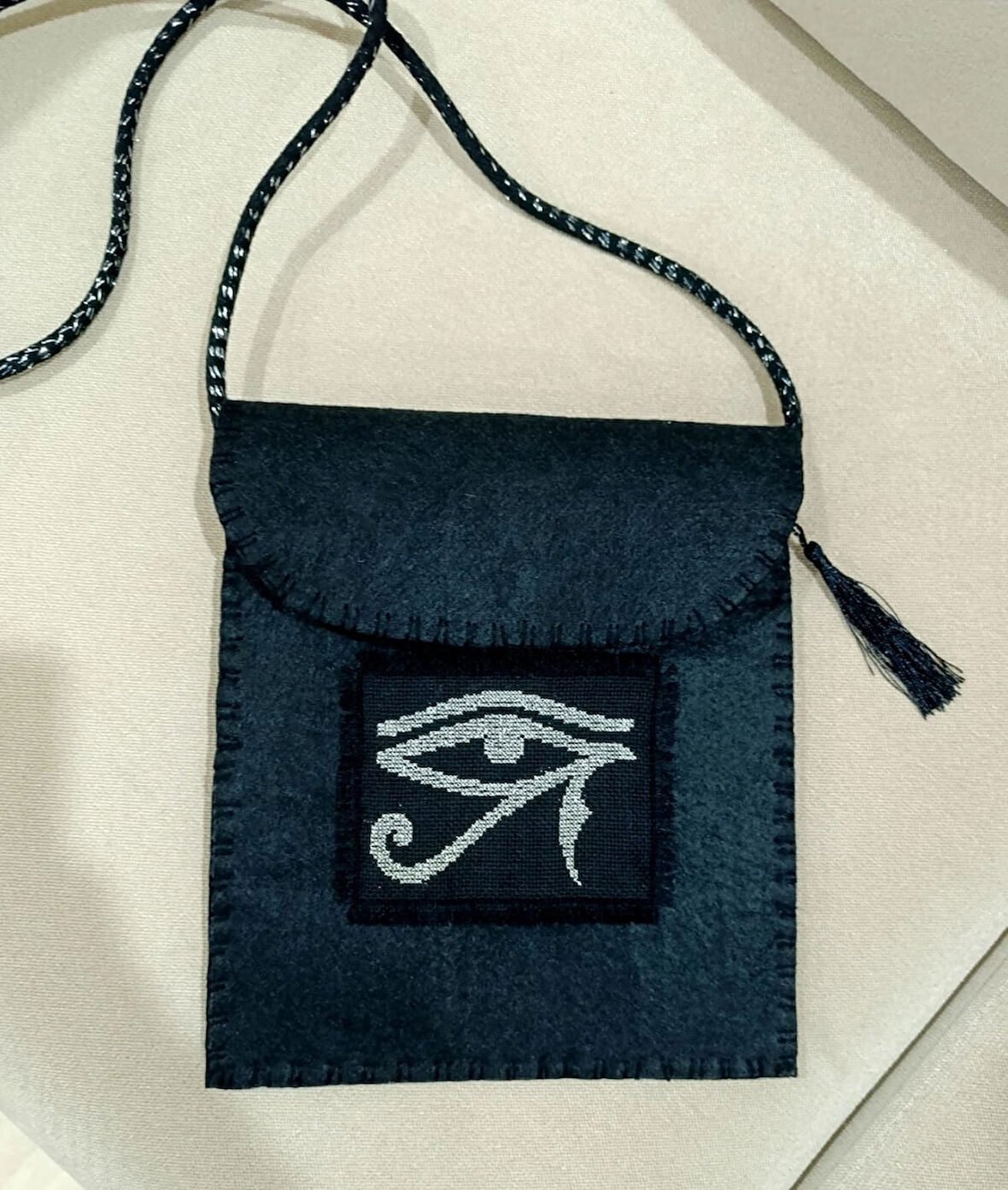 Horus Gözü Keçe Çapraz Çanta