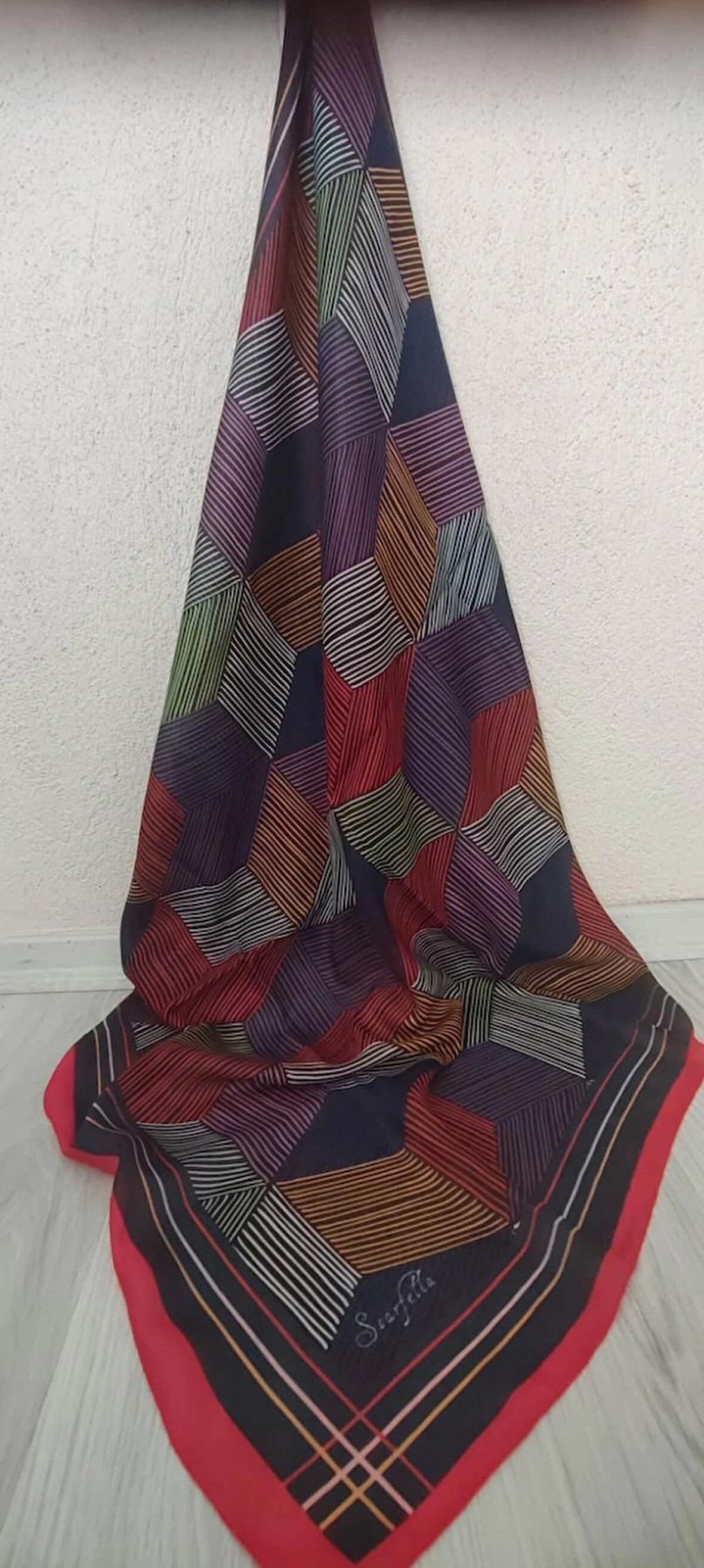Scarfella sport soft eşarp kırmızı laci
