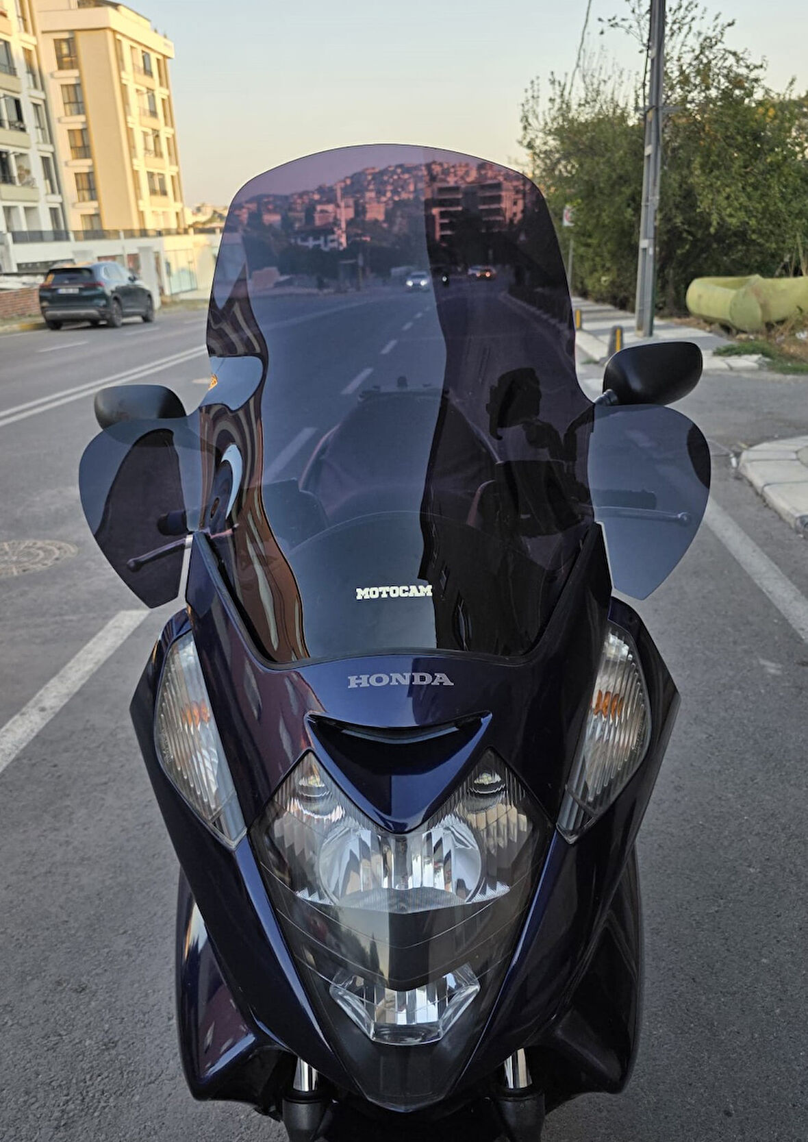 MOTOCAM Honda Silverwing FJS 600 Ön Cam 2001-2012 Model 68cm Siyah Renkli 4mm ELCİKLİ