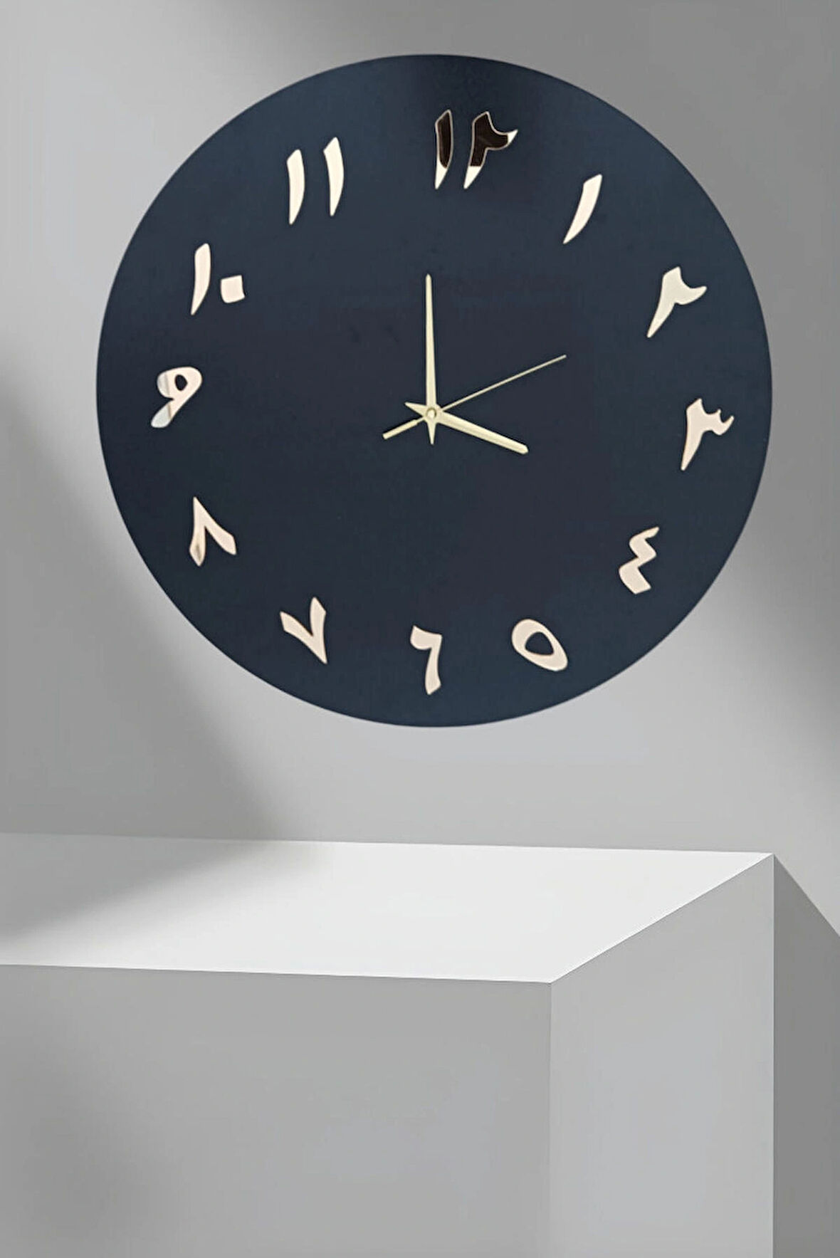 Arapça Rakam Dekoratif Ahşap Mdf Üzerine Gold Altın Sarısı Rakamlı Duvar Dekorasyonu Saat