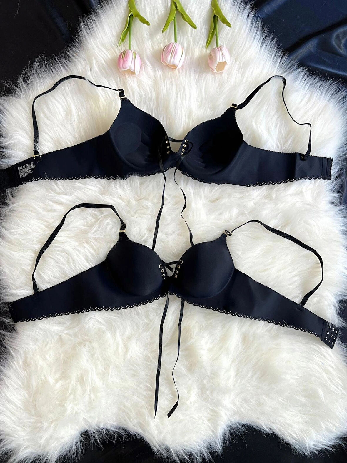 Tueyzen önden bağcıklı lazer kesim sütyen