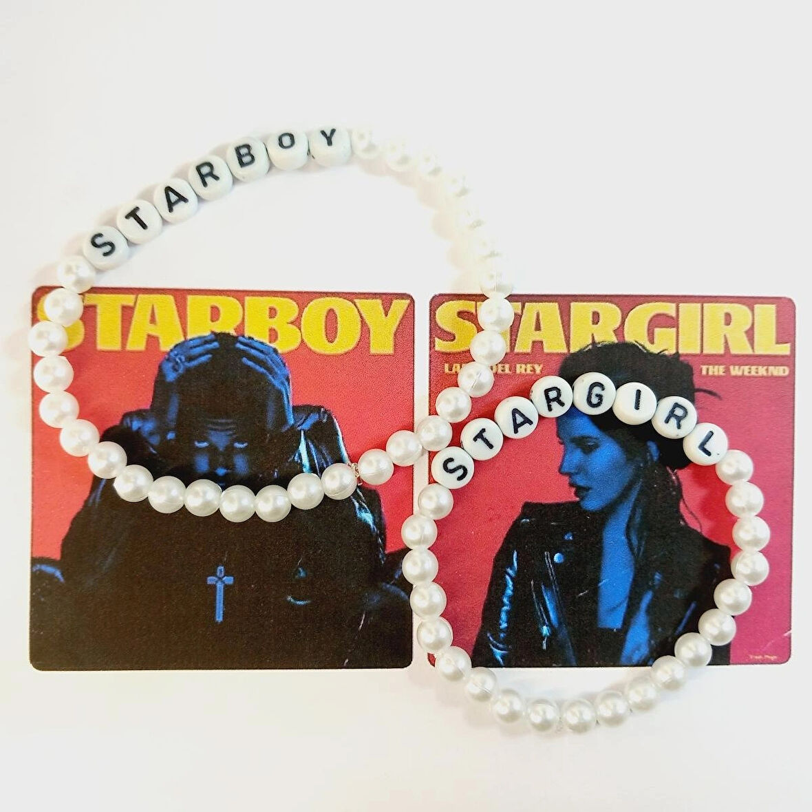 Starboy & Stargirl Harf Figürlü İnci Boncuklu Aşk Özlem Sonsuzluk Çift Sevgili Bileklik Seti – Yıldızların Gücü Sizinle