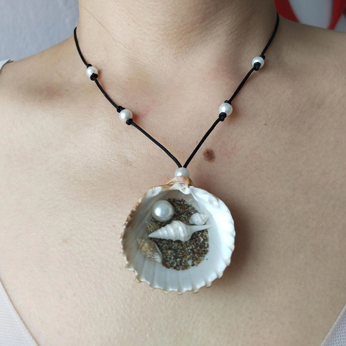 Doğal deniz kabuğu epoksi tarz kolye 