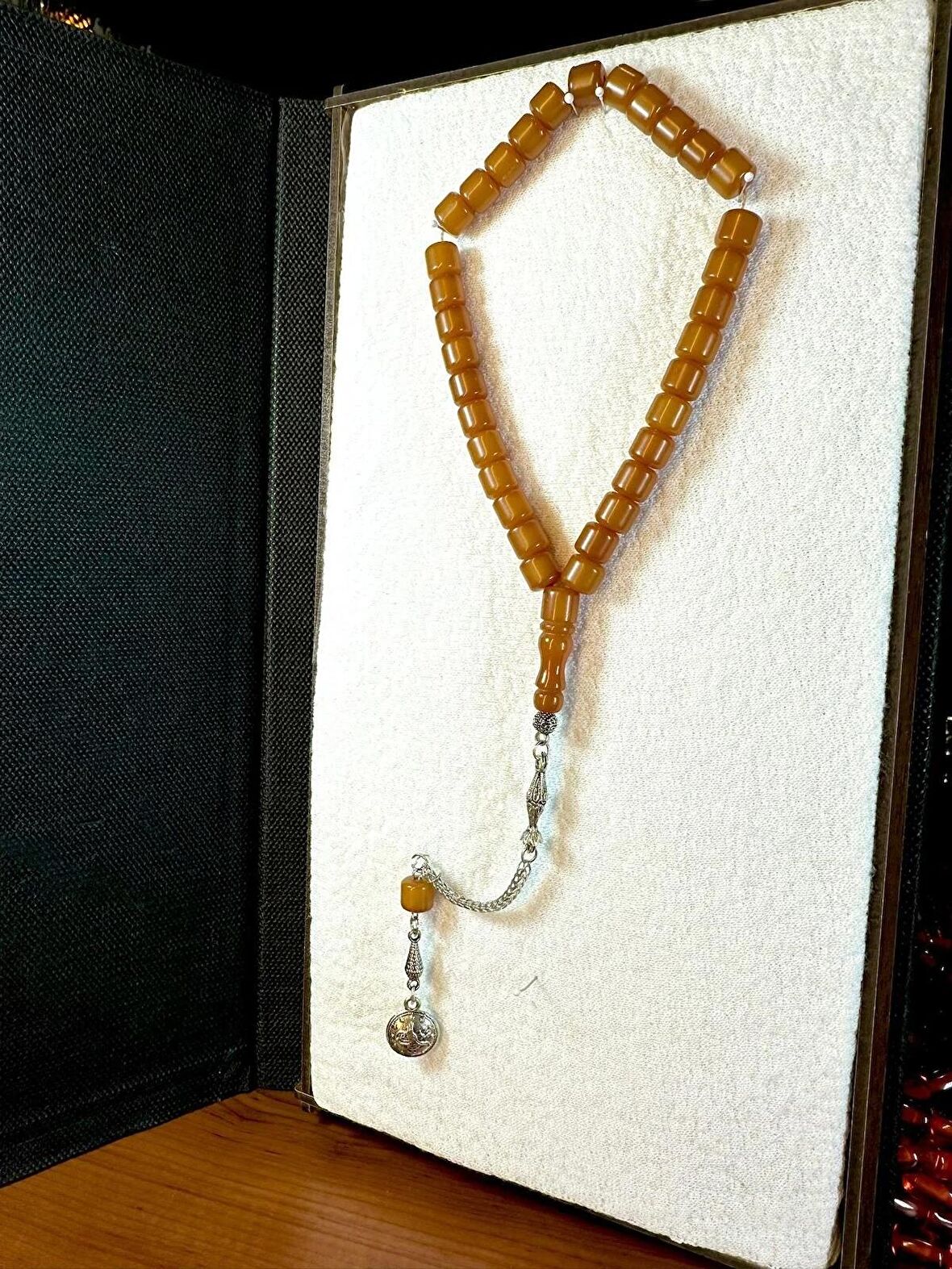 SIKMA ÇUBUK KEHRİBAR TESBİH BAL-SARI RENKLİ TEKERLEK KESİM 10MM T-157