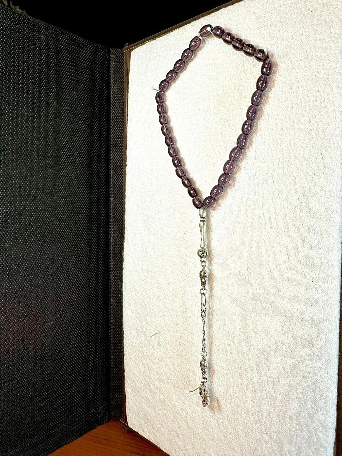 KRİSTAL CAM TESBİH MOR RENKLİ BEYZİ KESİM T-203