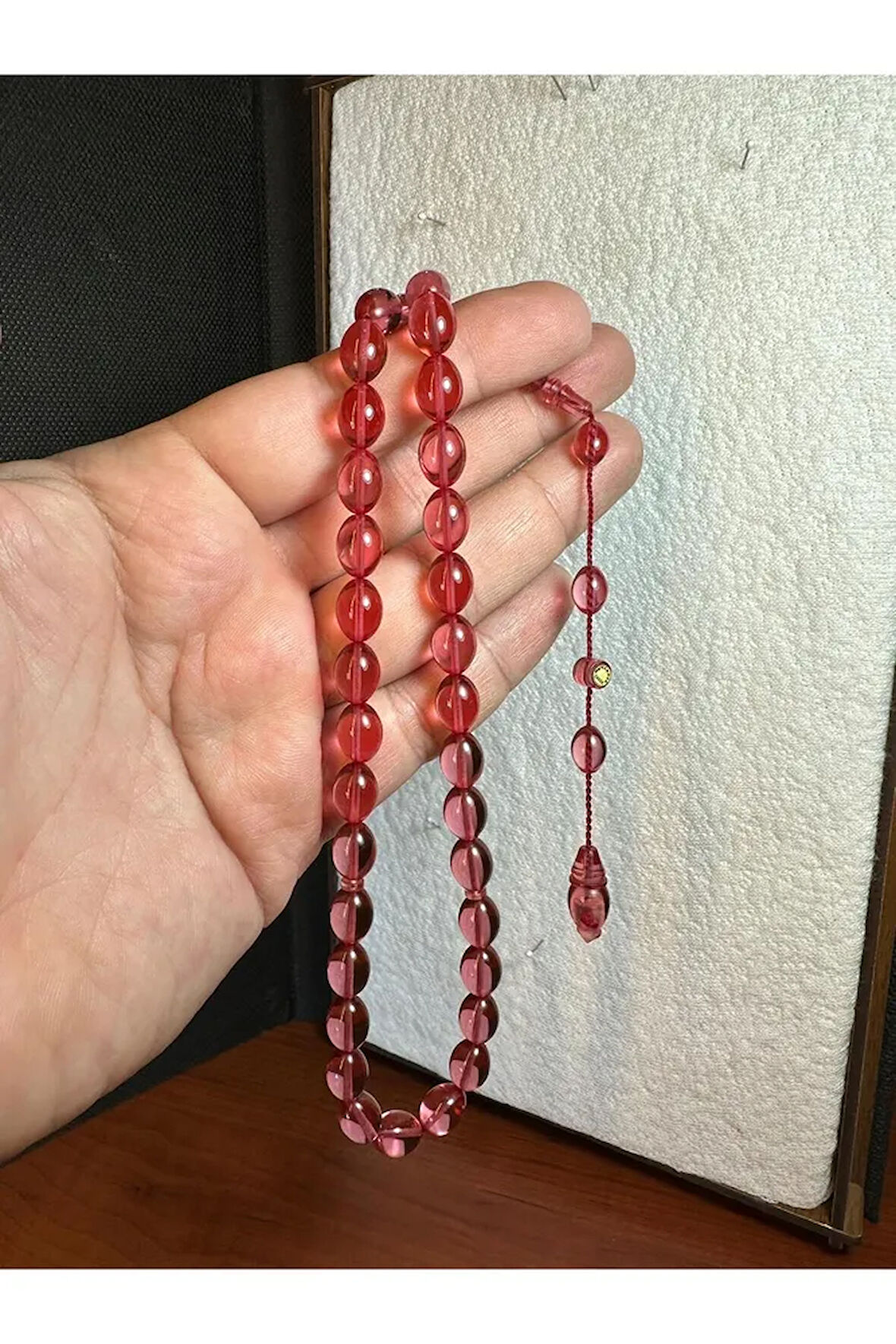 ATEŞ KEHRİBAR TESBİH PEMBE RENKLİ ŞEFFAF BEYZİ KESİM 7MM X 11 MM T-267