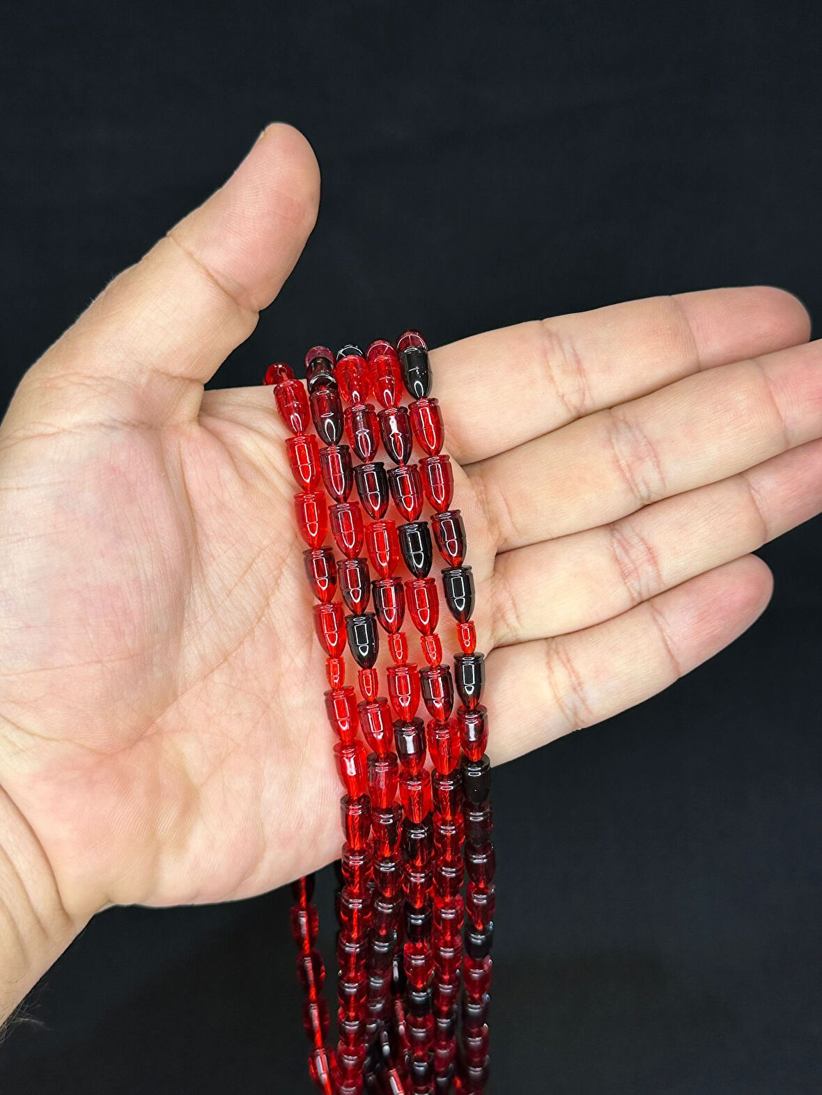  MERMİ KESİM KIRMIZI RENK PLASTİK TESBİH 5 ADET SET T-478-5