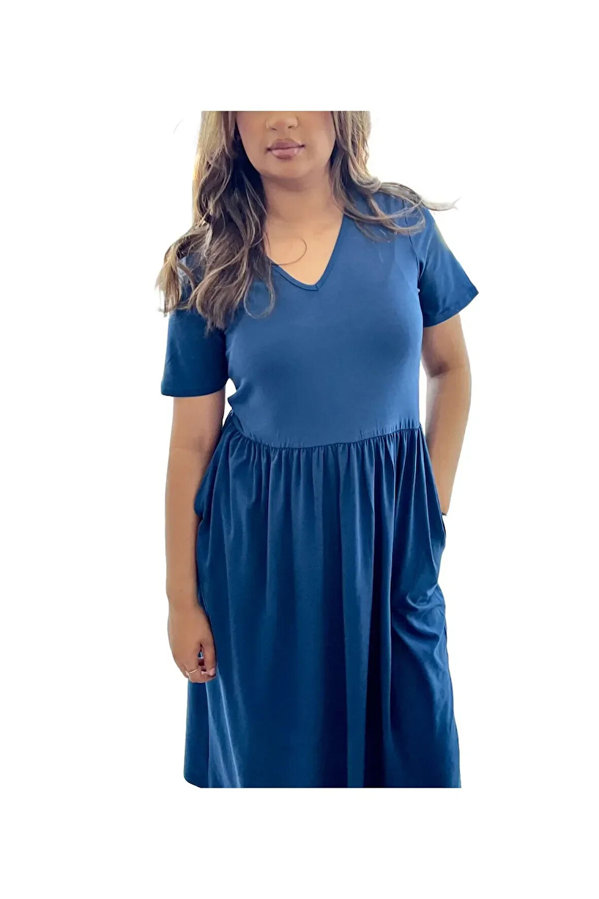 Cep Detaylı V Yaka Elbise