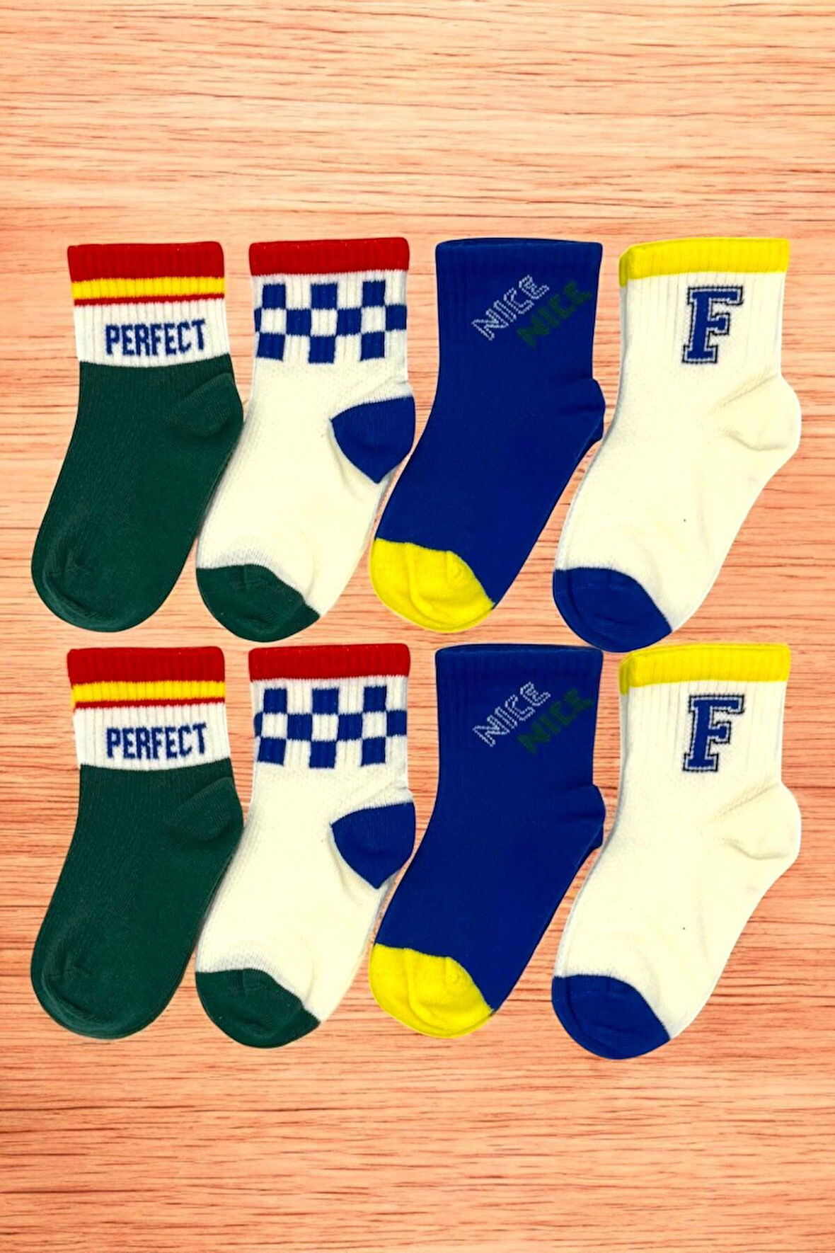 8 Çift Burun Dikişsiz Desenli Çocuk Soket