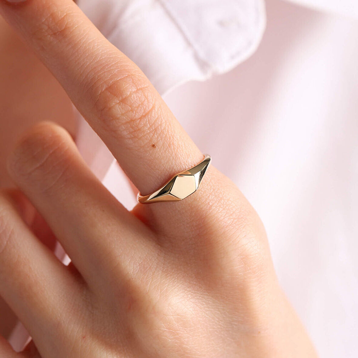 14K Altın Şövalye Yüzük (Kişiselleştir) Beşgen 0,6 cm