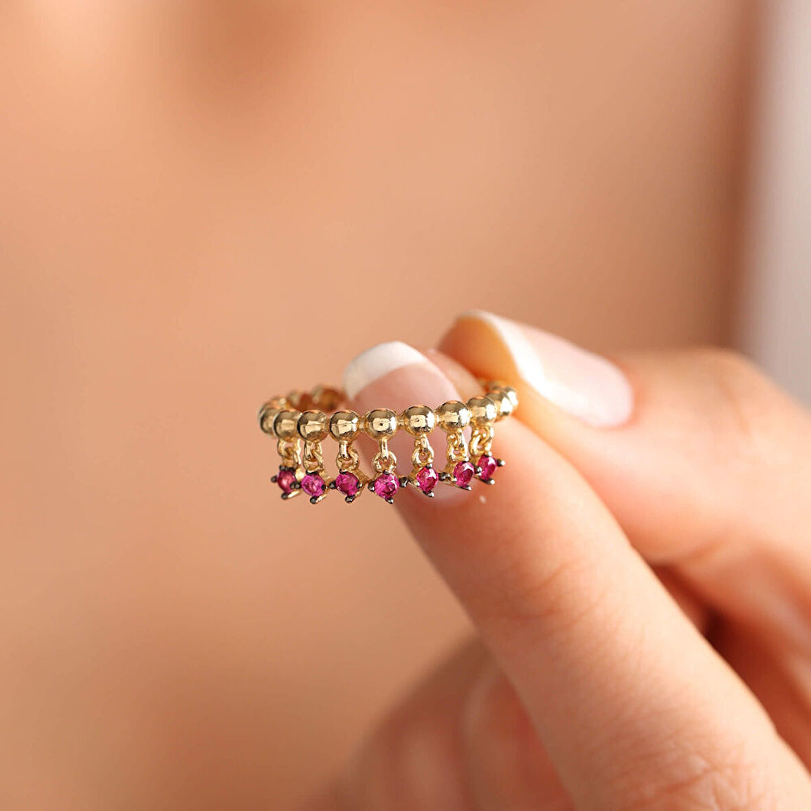 14 Ayar Özel Tasarım Altın Sarkaç Yüzük Ruby