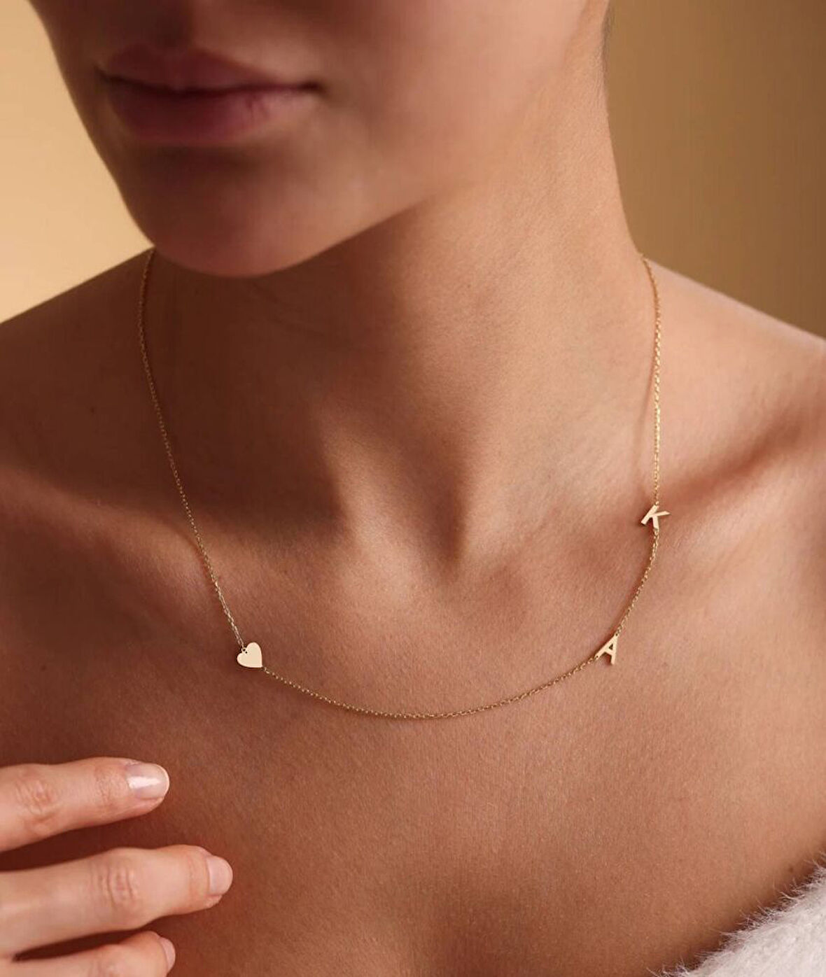 Kalp Formlu Altın İki Harfli Kolye 14 Ayar 