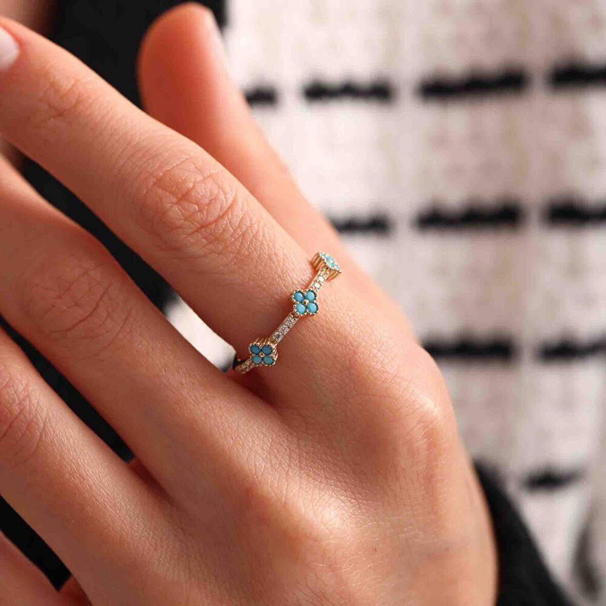 Firuze Taşlı Altın Yonca Yüzük