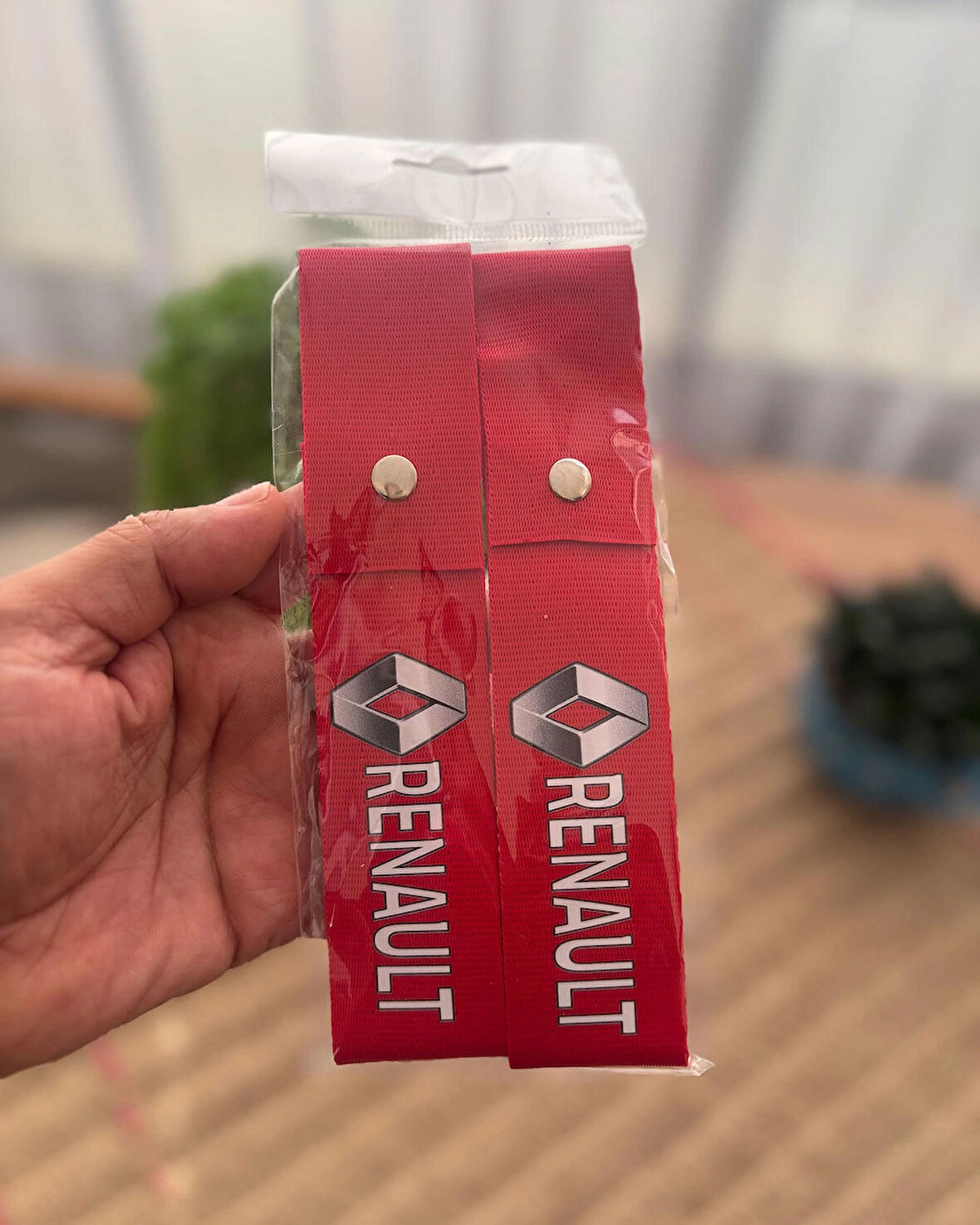 Reno Tasarımlı, Kırmızı Renk Yüksek Kalite Tampon & Çeki ipi 2'li Paket