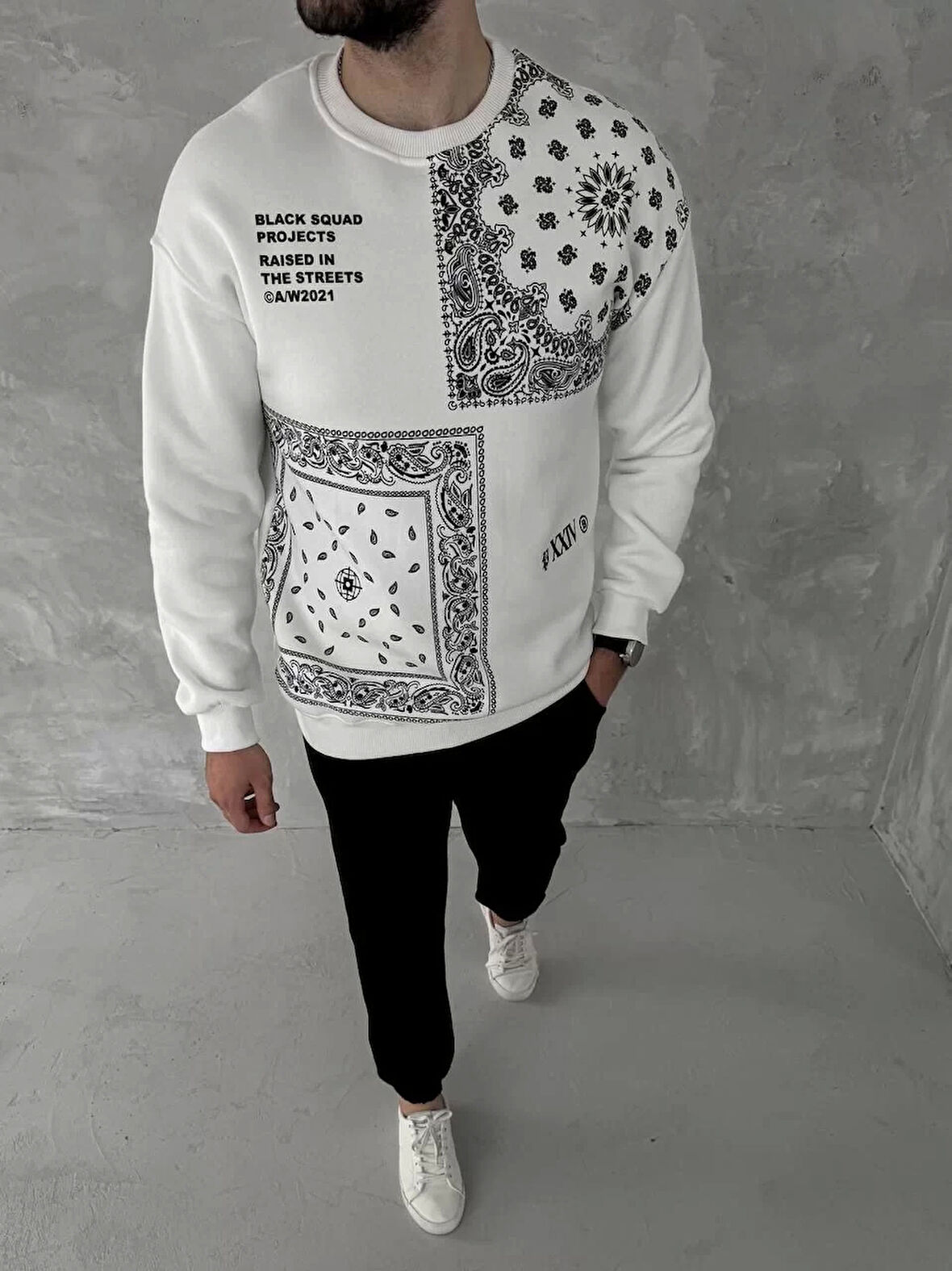 Üç İplik Desenli Bisiklet Yaka Oversize SweatShirt - Beyaz